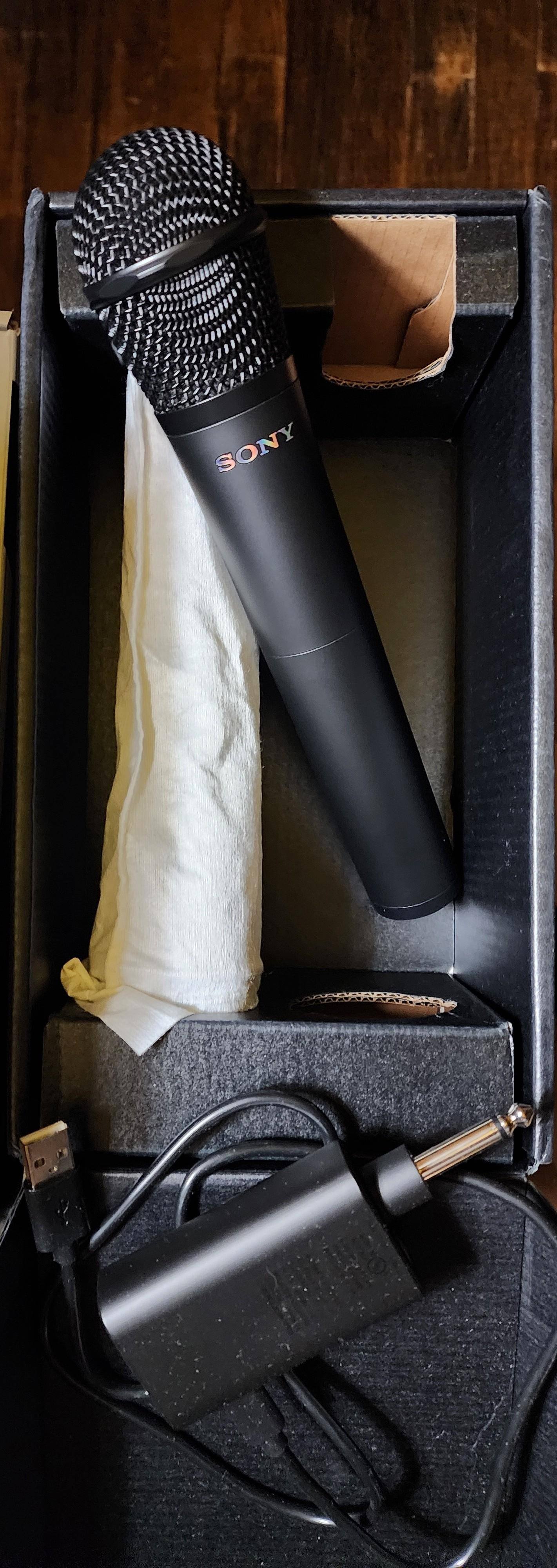 Unboxing, click to load a larger version