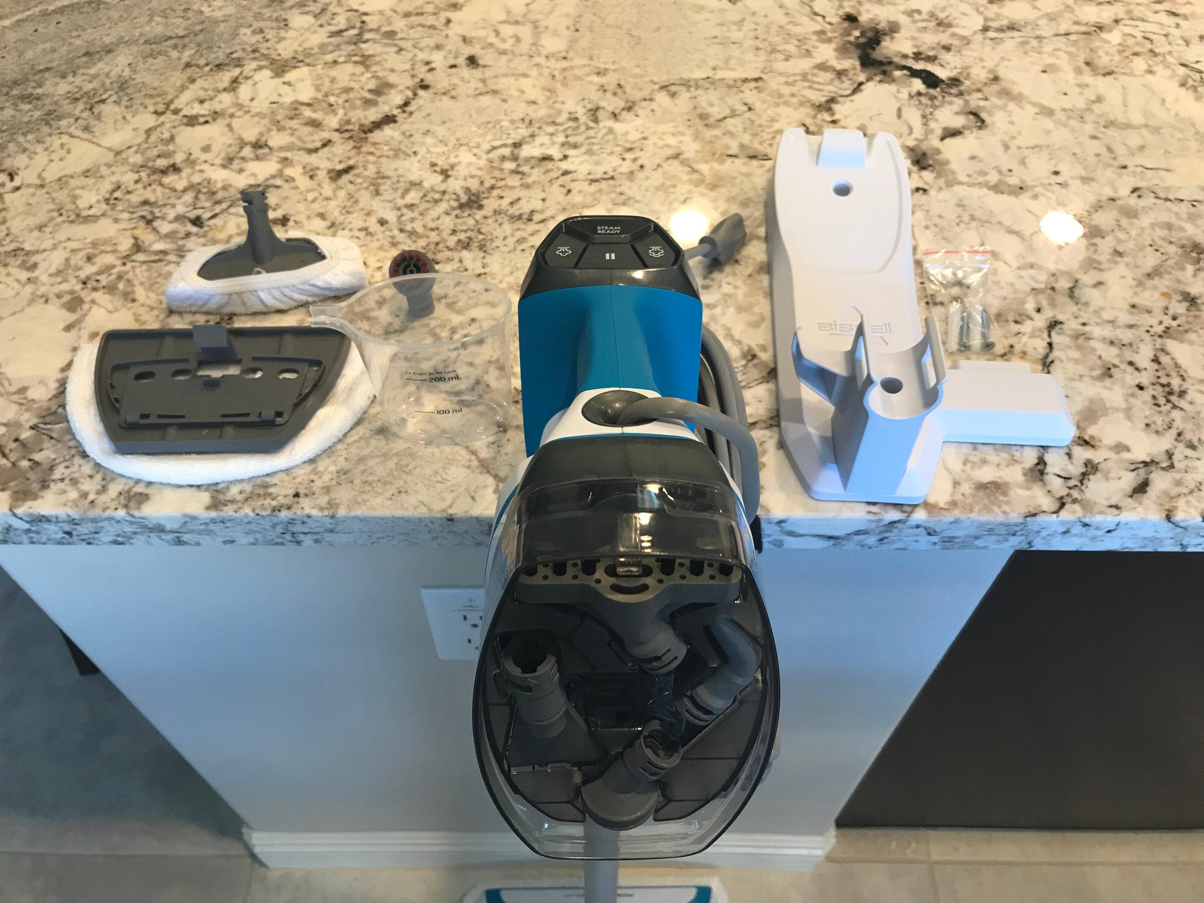 Everything that comes in the box. Won't be using the wall mount but nice anyway., click to load a larger version