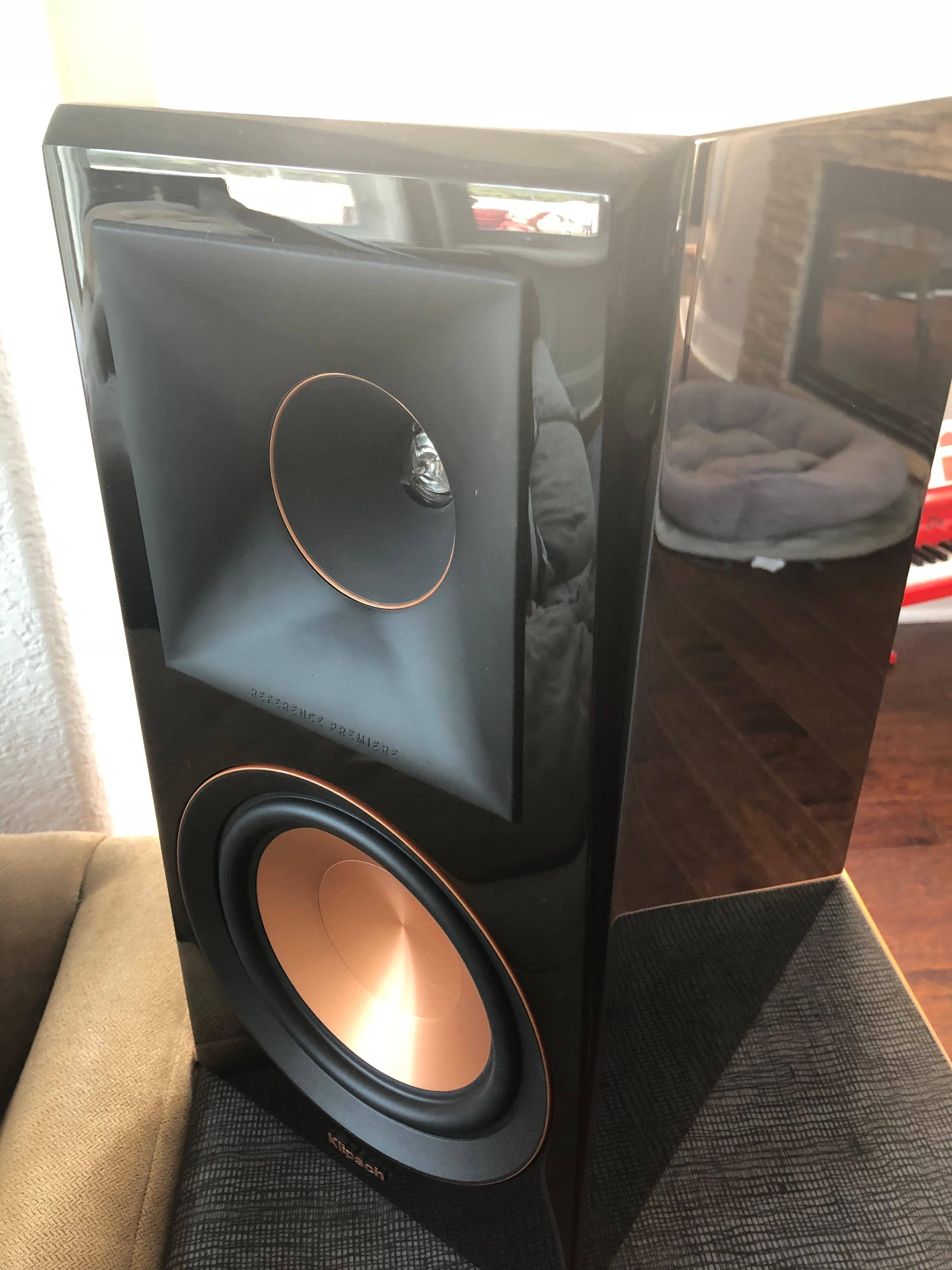 Nice copper cones - they come with a balck gauze grill for a more subtle appearance, click to load a larger version