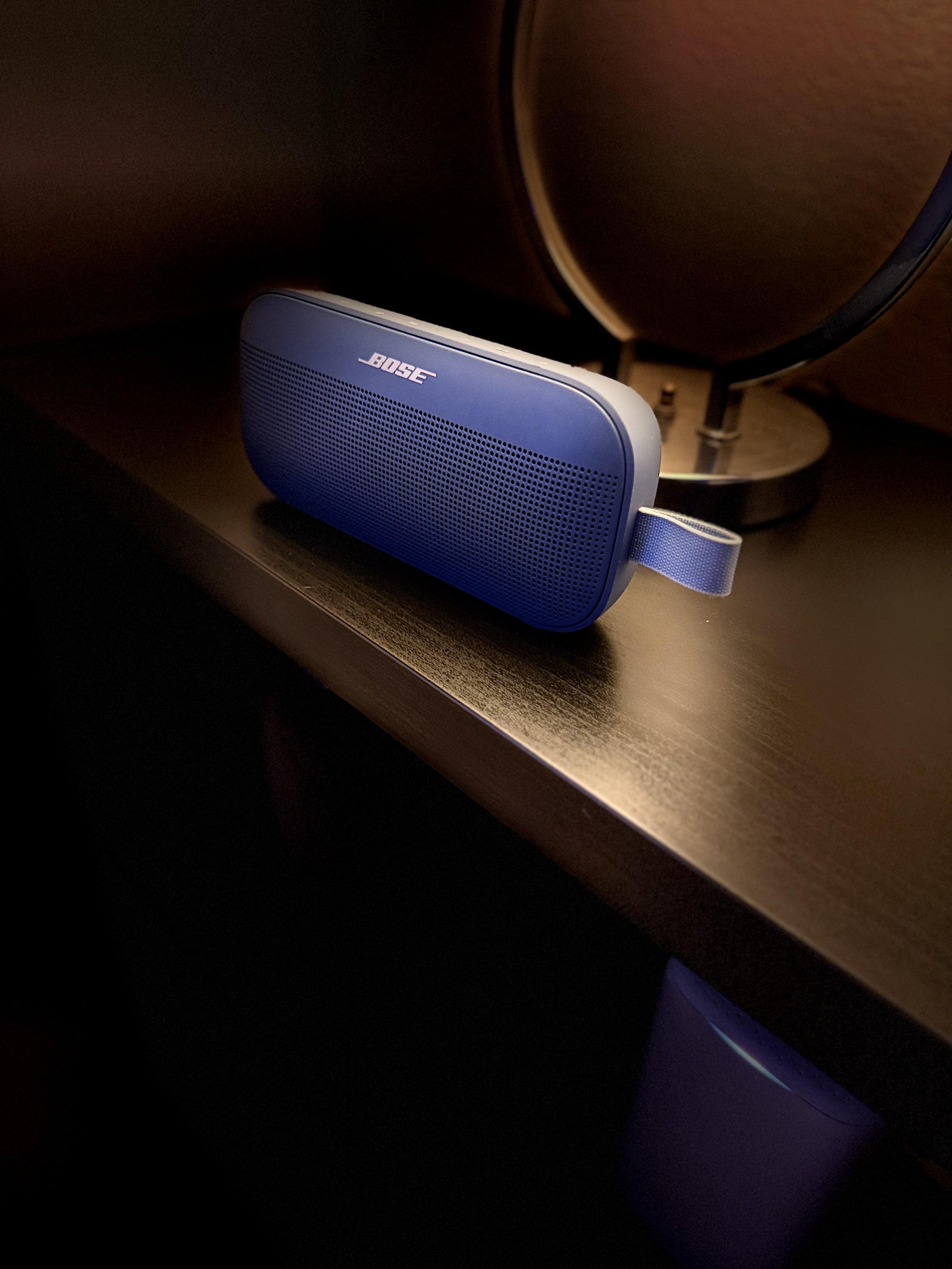 Bose SoundLink Flex (2nd Gen) Portable Bluetooth Speaker with