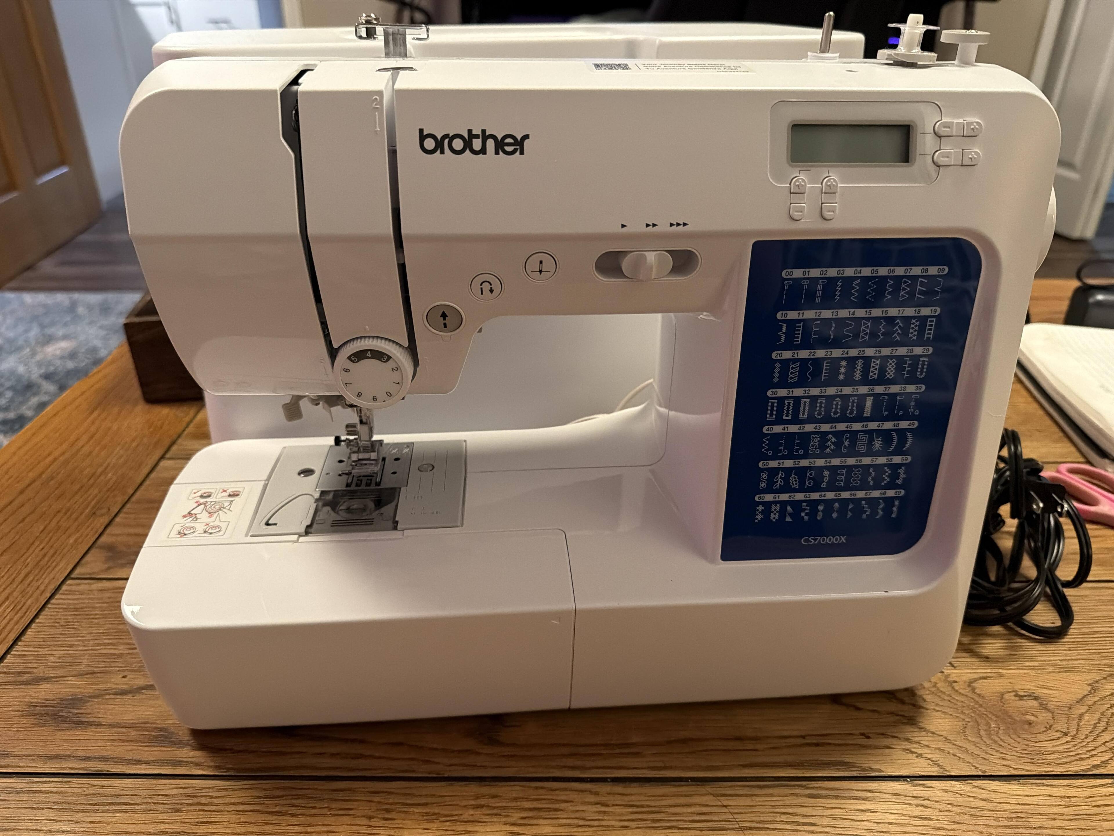 brotherミシン・Bf-7000 Brother CS7000X Computerized Sewing and Quilting Machine CS7000X