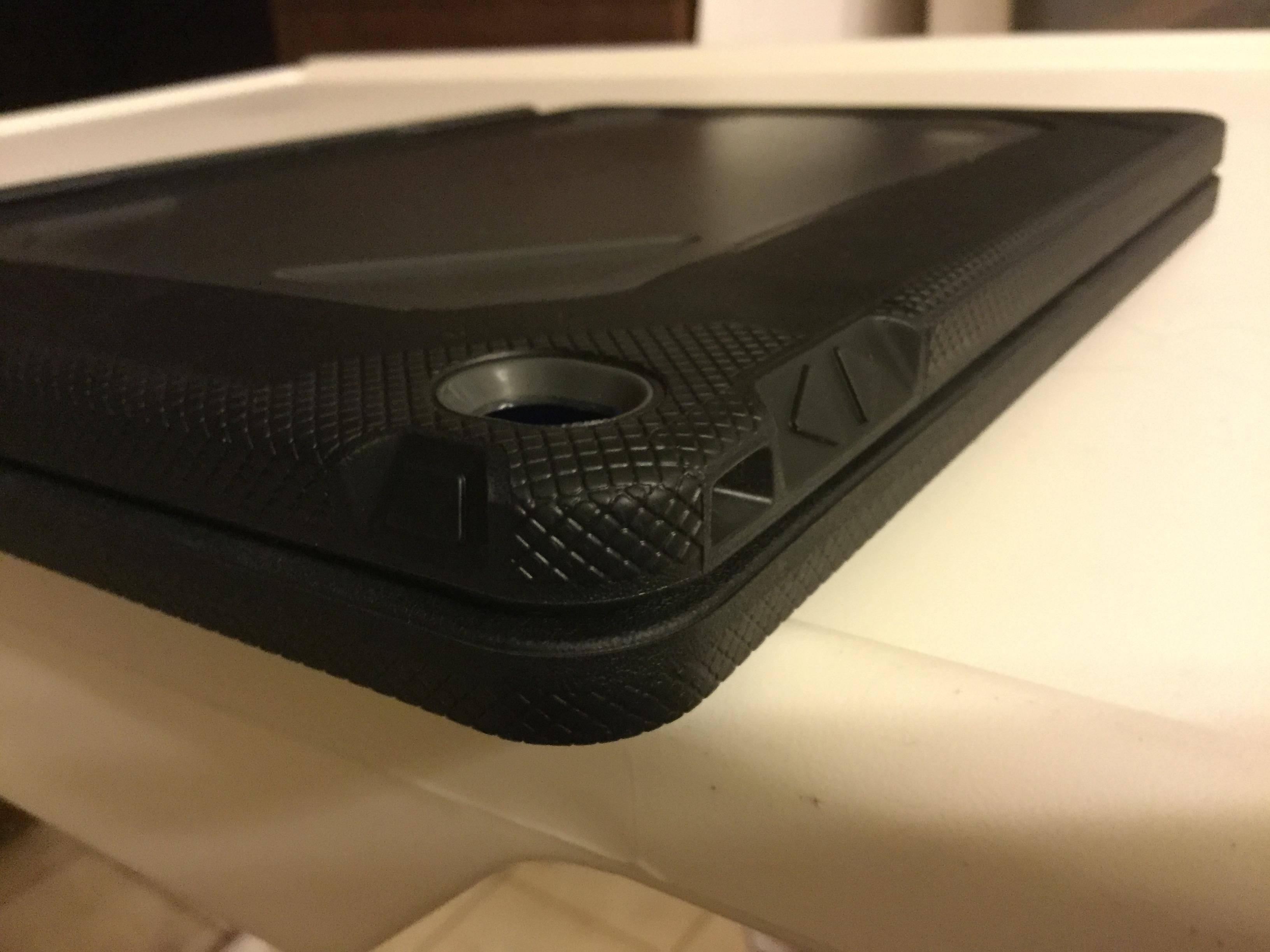 Close up of Volume and Power buttons, click to load a larger version