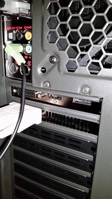 the round bar blocks that top row of ports, click to load a larger version