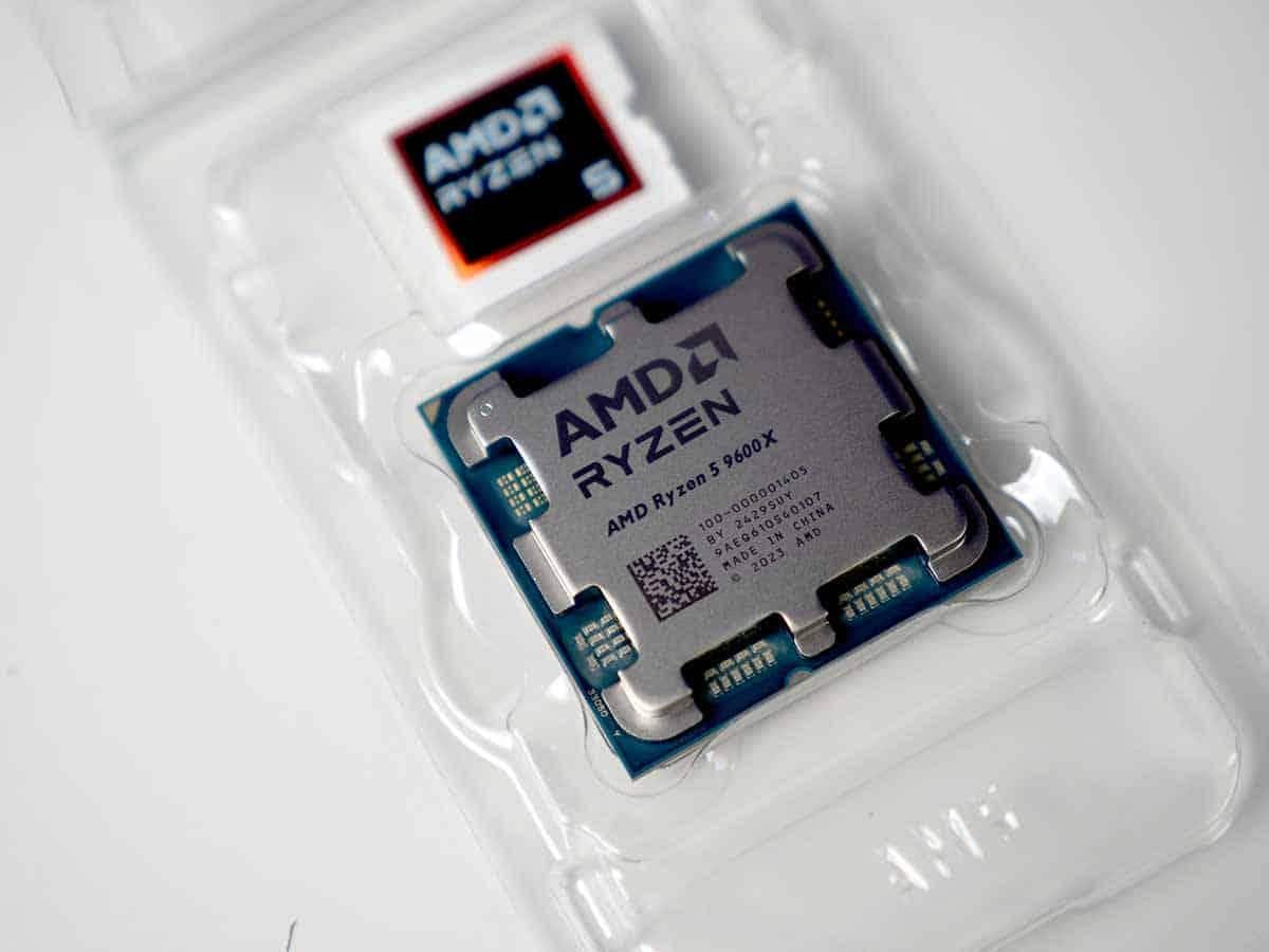 AMD Ryzen 5 9600X 6 Core 12 Thread 3.9 GHz (5.4 GHz Max Boost