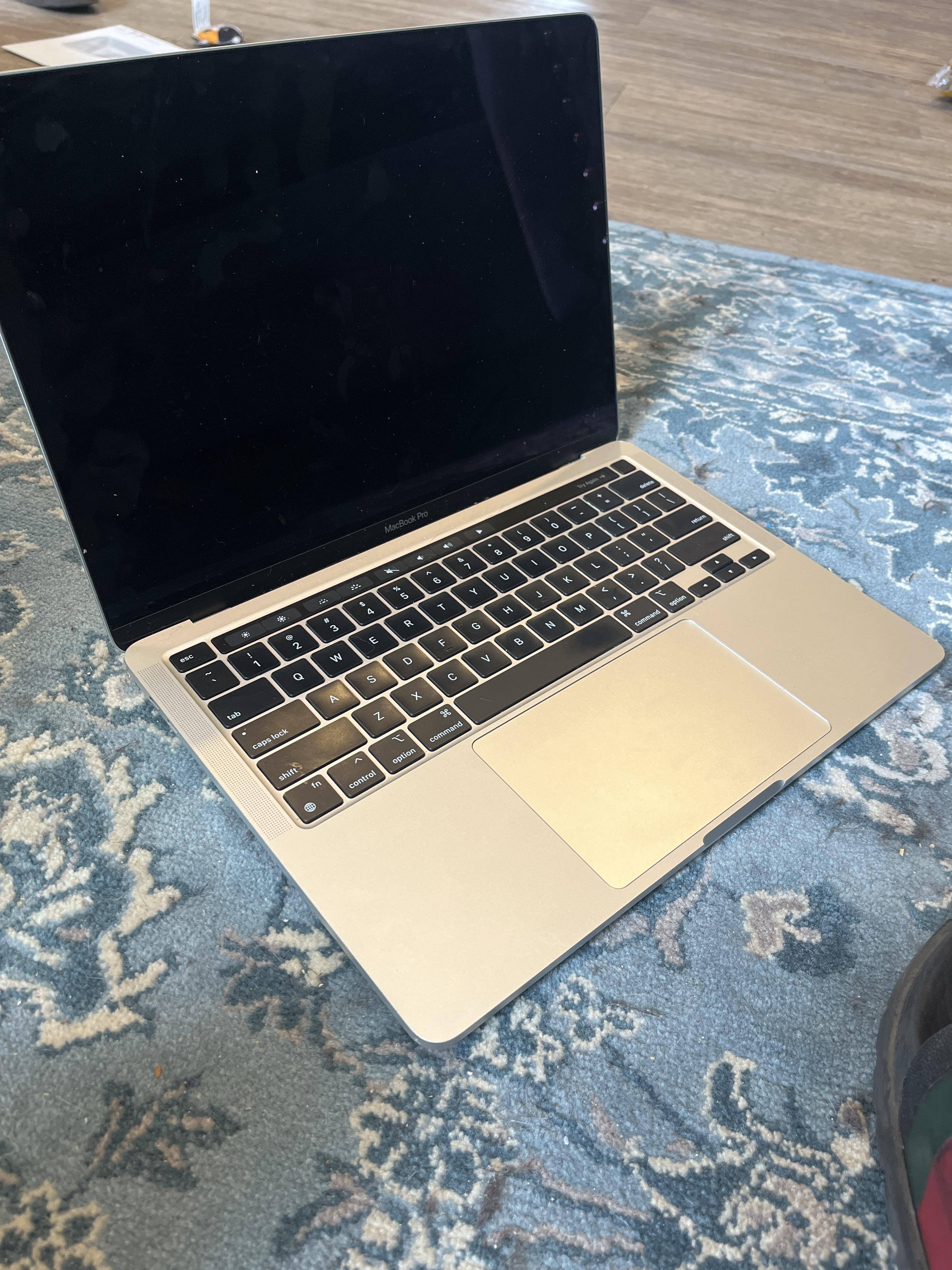 Apple MacBook pro m1チップ　256G Amazon.com: Apple Late 2021 MacBookPro with Apple M1 Pro
