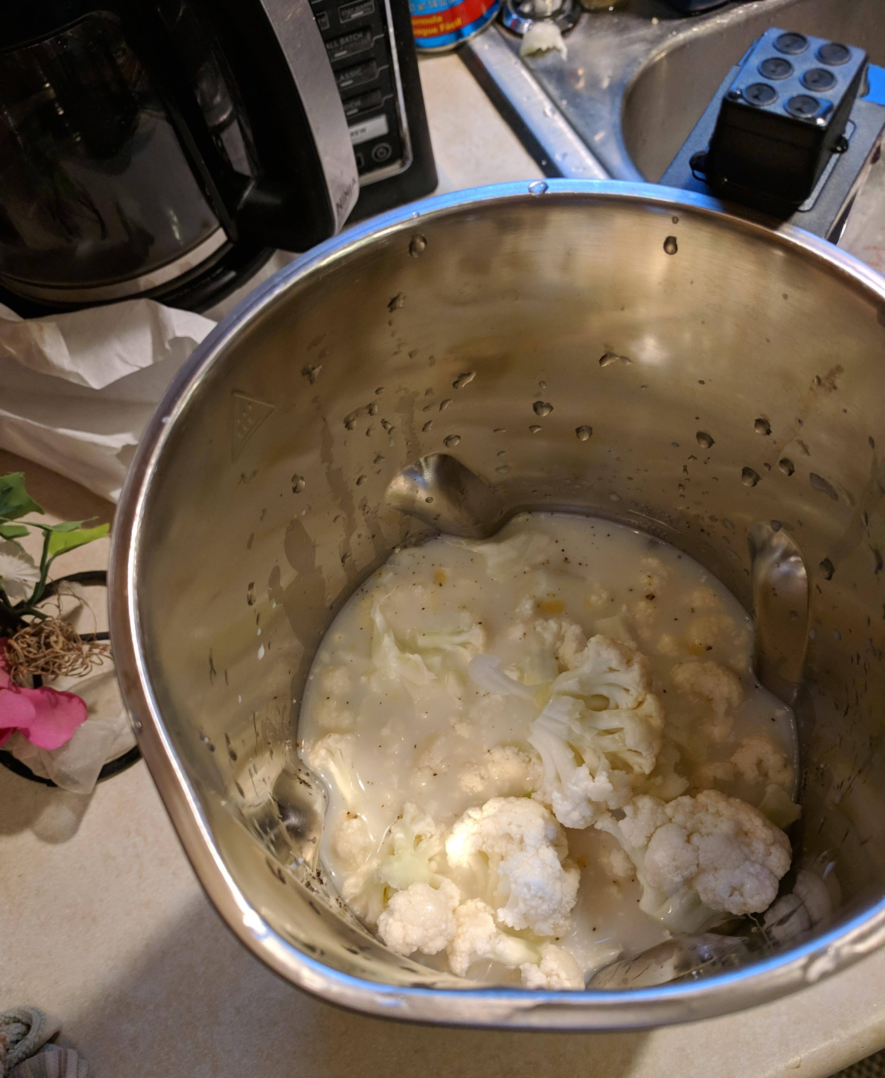 raw ingredients for cauliflower soup, click to load a larger version