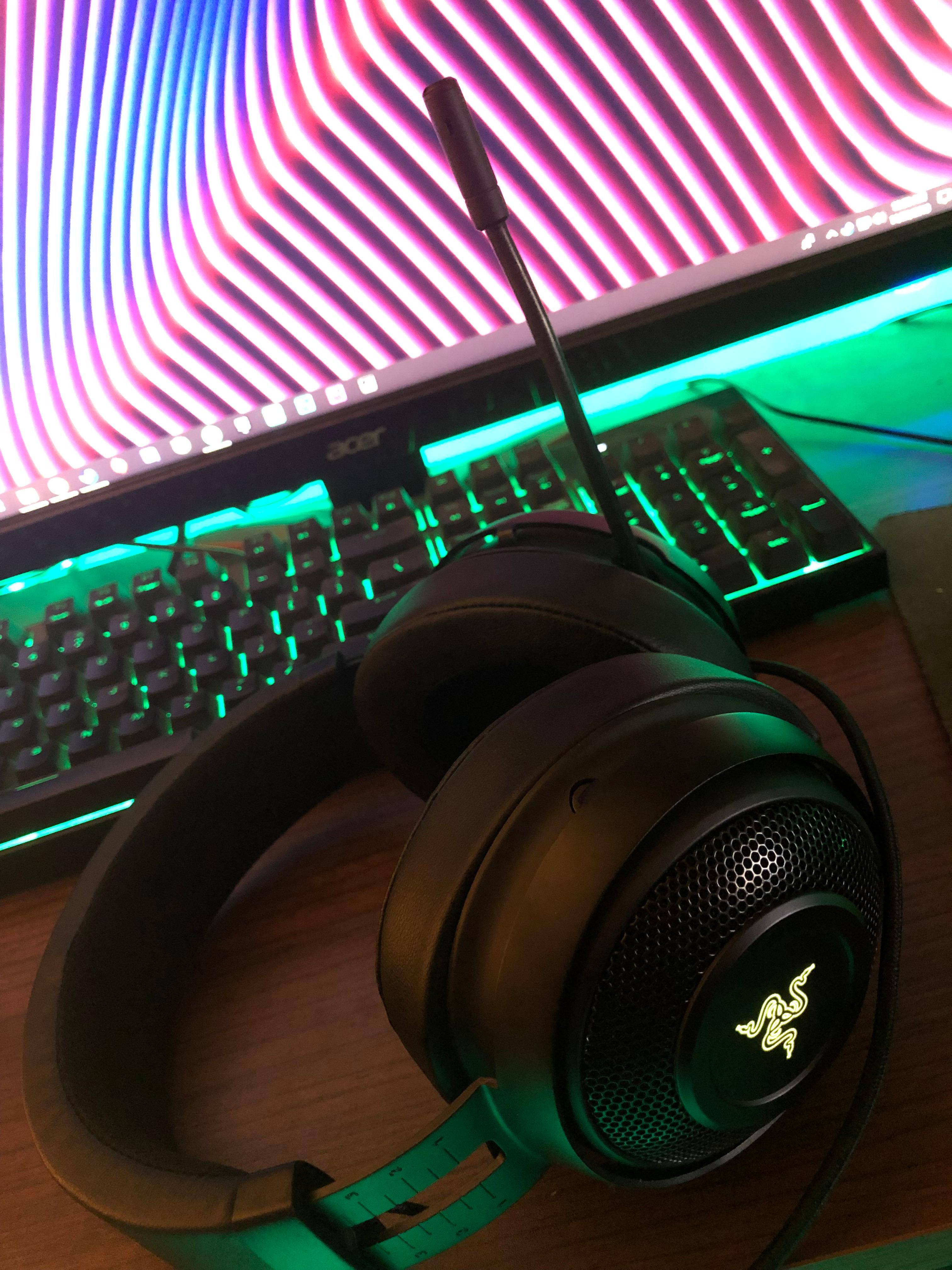 Mic Extended, click to load a larger version