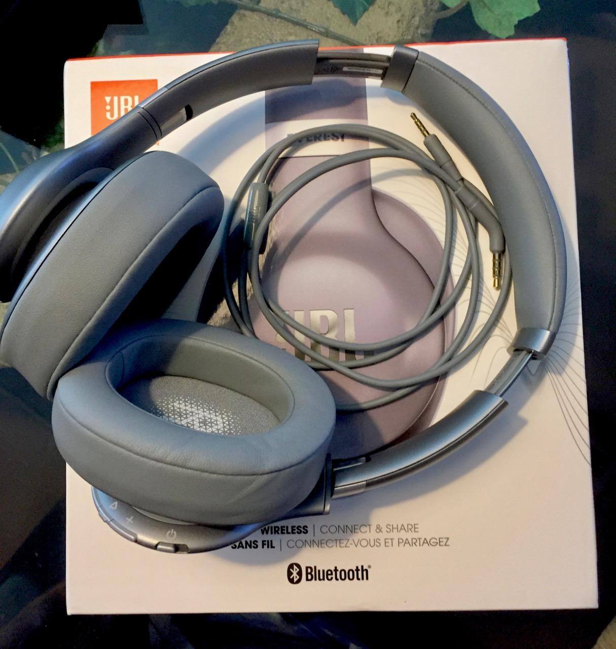 JBL Everest 710, click to load a larger version