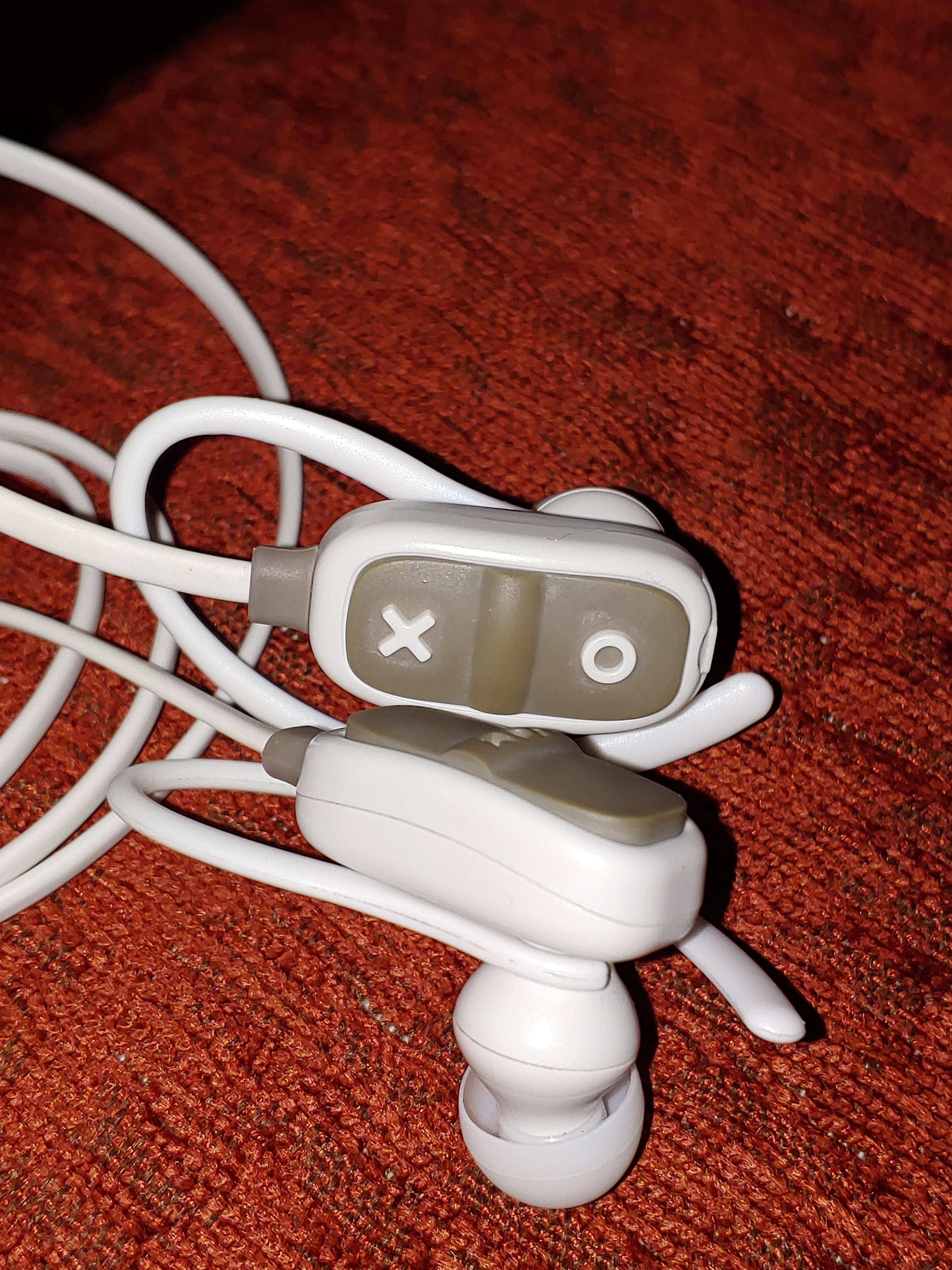 Operating buttons, click to load a larger version