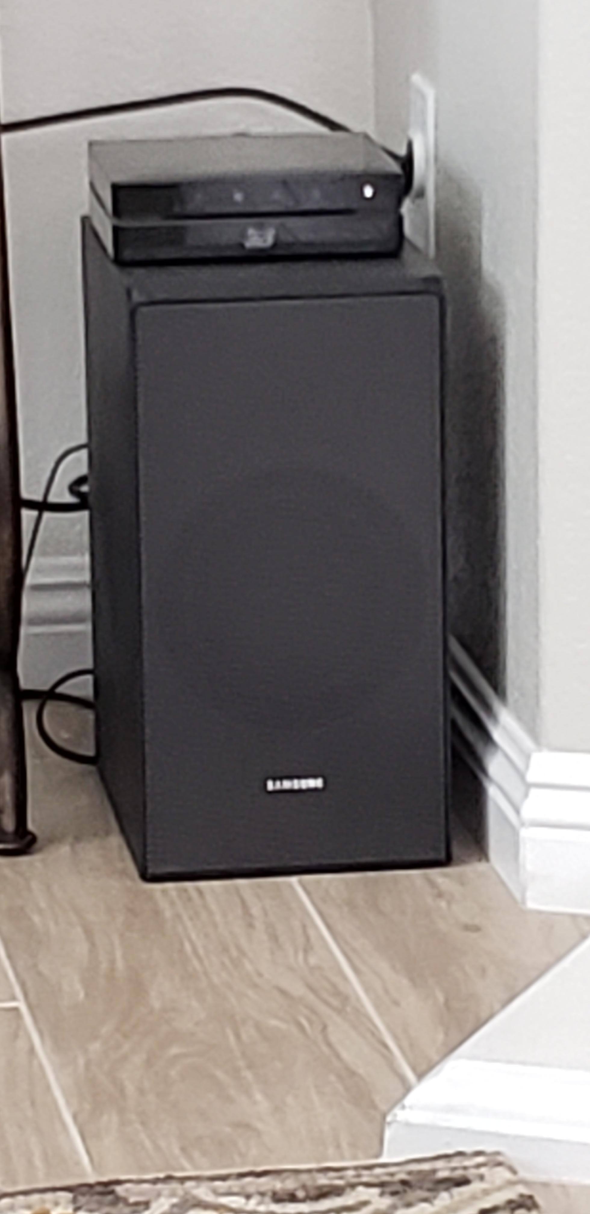 Samsung un65mu8000fxza, click to load a larger version