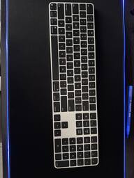 Magic Keyboard with Touch ID and Numeric Keypad for Mac Magic Keyboard with Touch ID and Numeric Keypad for Mac