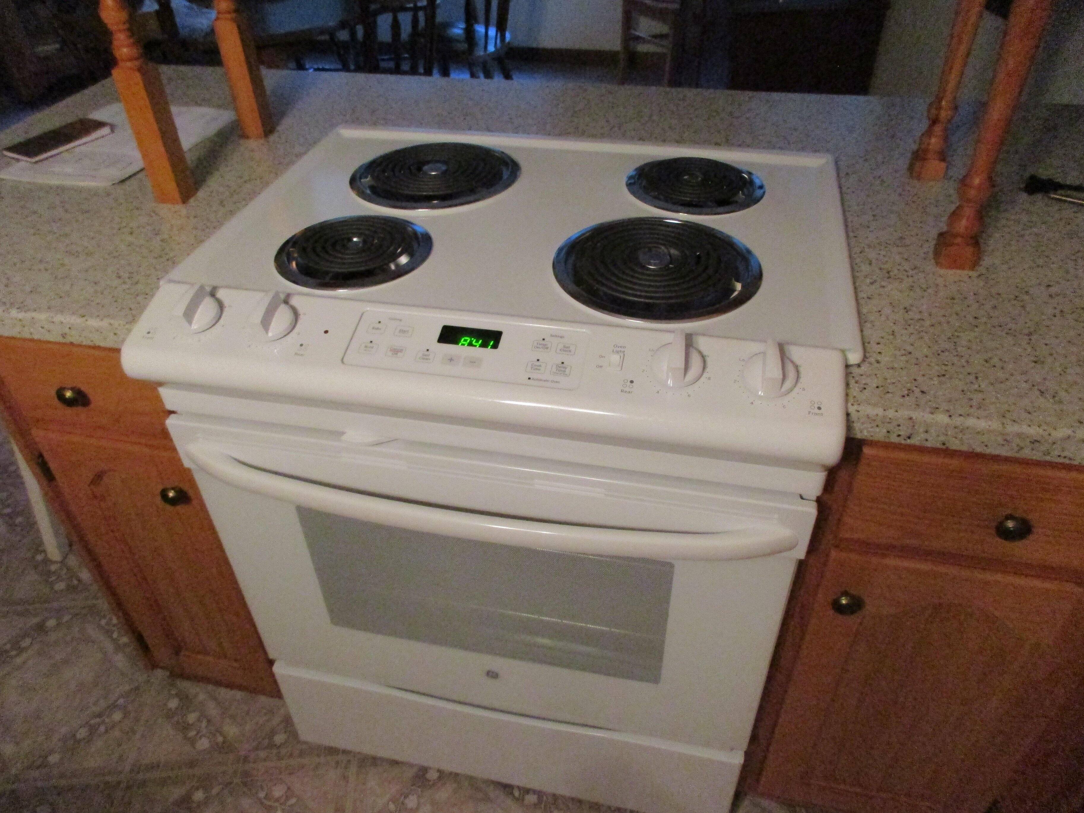 GE slide in range (Electric), click to load a larger version