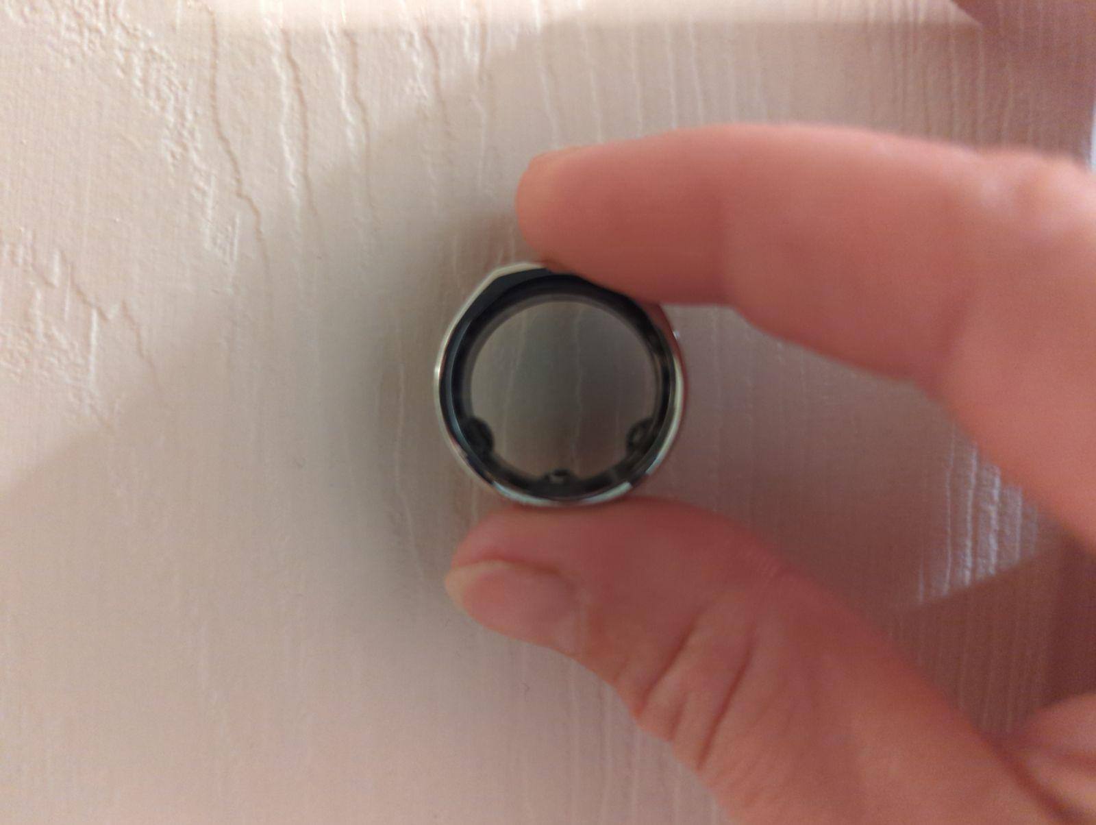 Ring side view, note the three bumps on the palm side of the ring., click to load a larger version