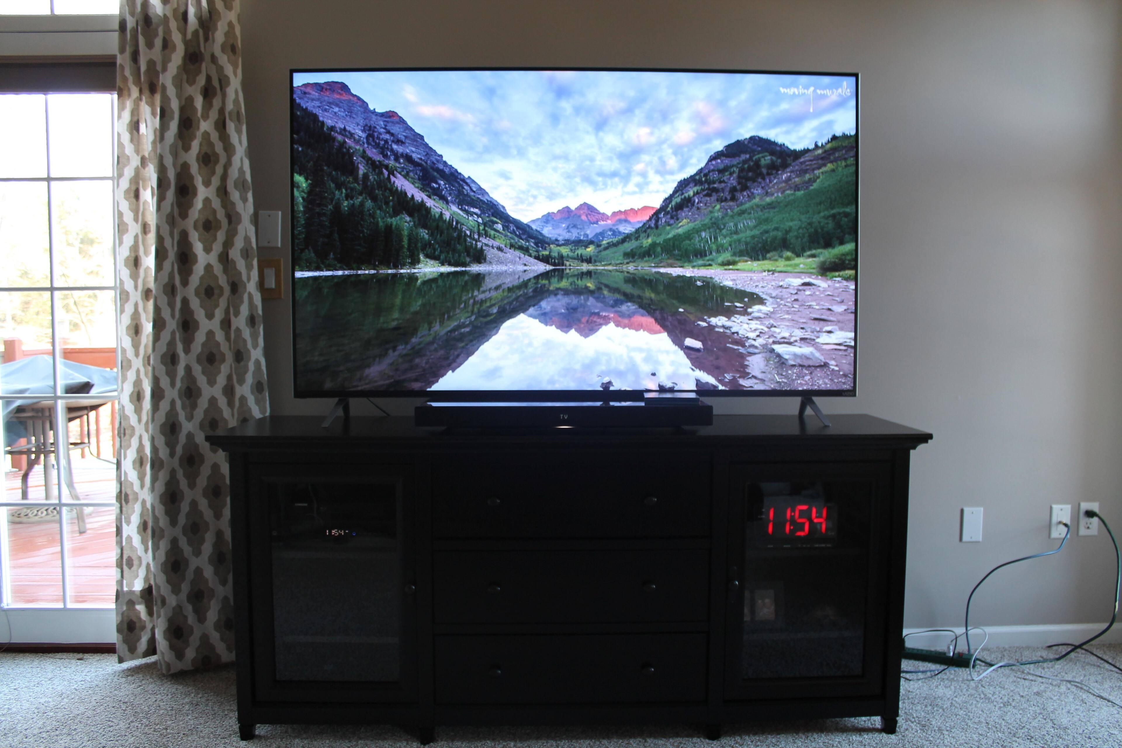 4k moving mural photo, click to load a larger version