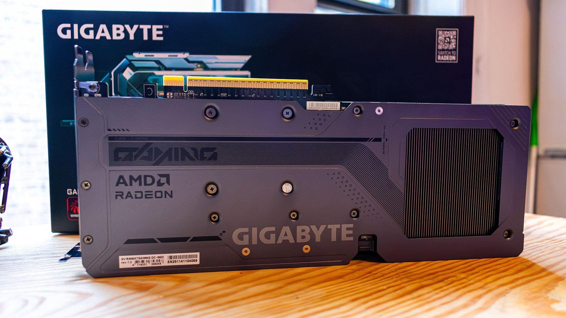 GIGABYTE Radeon RX 9060 XT GAMING OC 16G GDDR6 PCI Express 5.0
