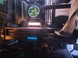 GIGABYTE Radeon RX 7800XT GAMING OC 16GB GDDR6 PCI Express GIGABYTE Radeon RX 7800XT GAMING OC 16GB GDDR6 PCI Express