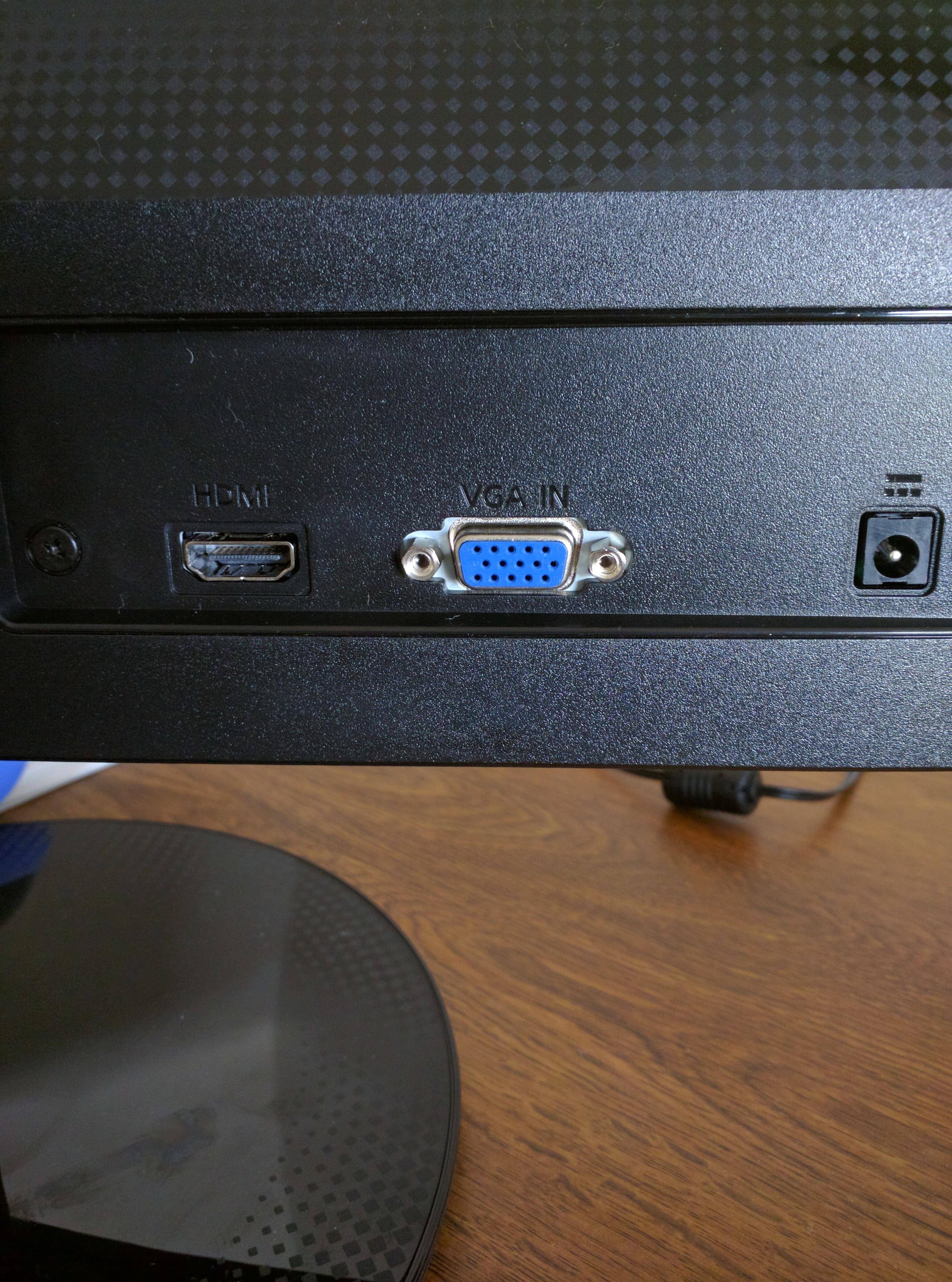 HDMI and VGA inputs, click to load a larger version