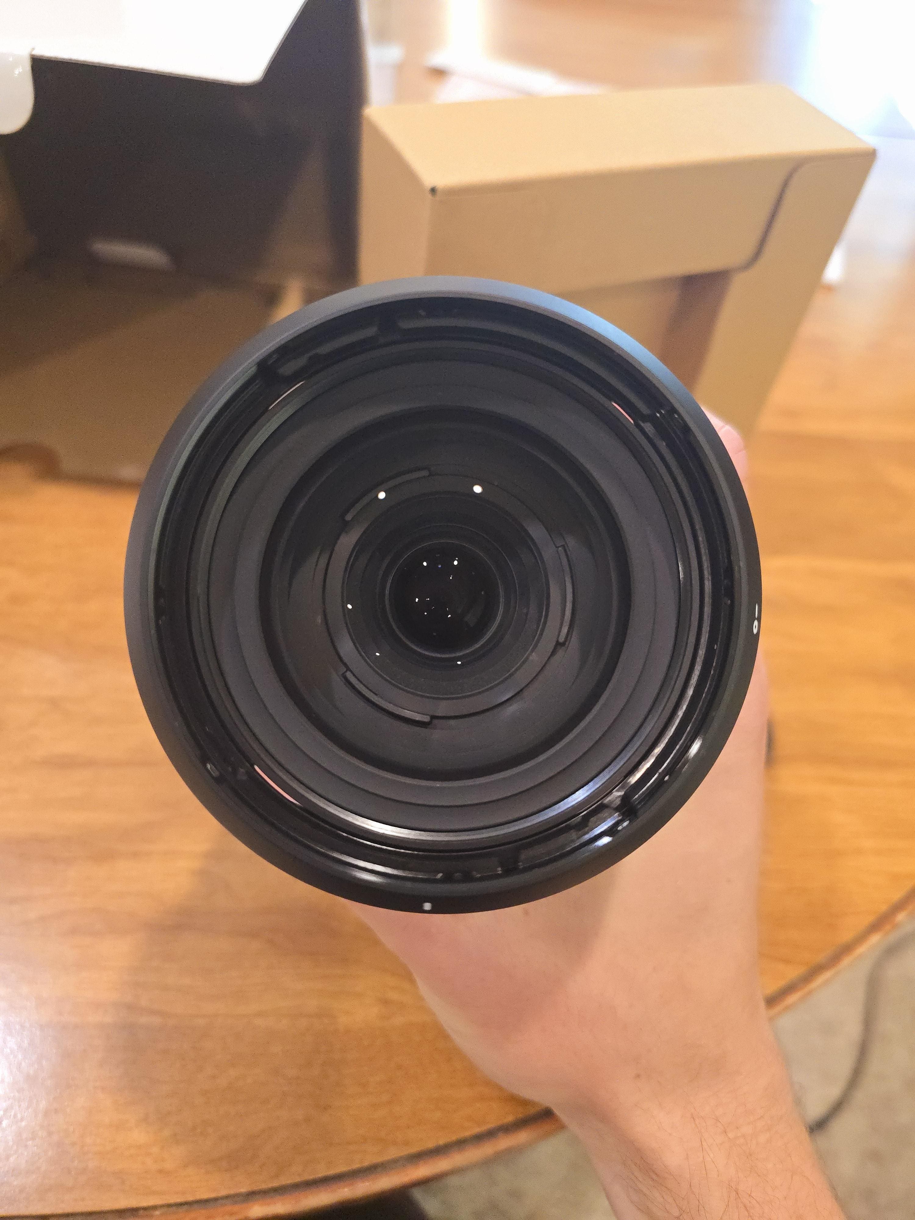 Tamron 70 300mm F/4.5 6.3 Di III RXD Telephoto Zoom Lens for Sony