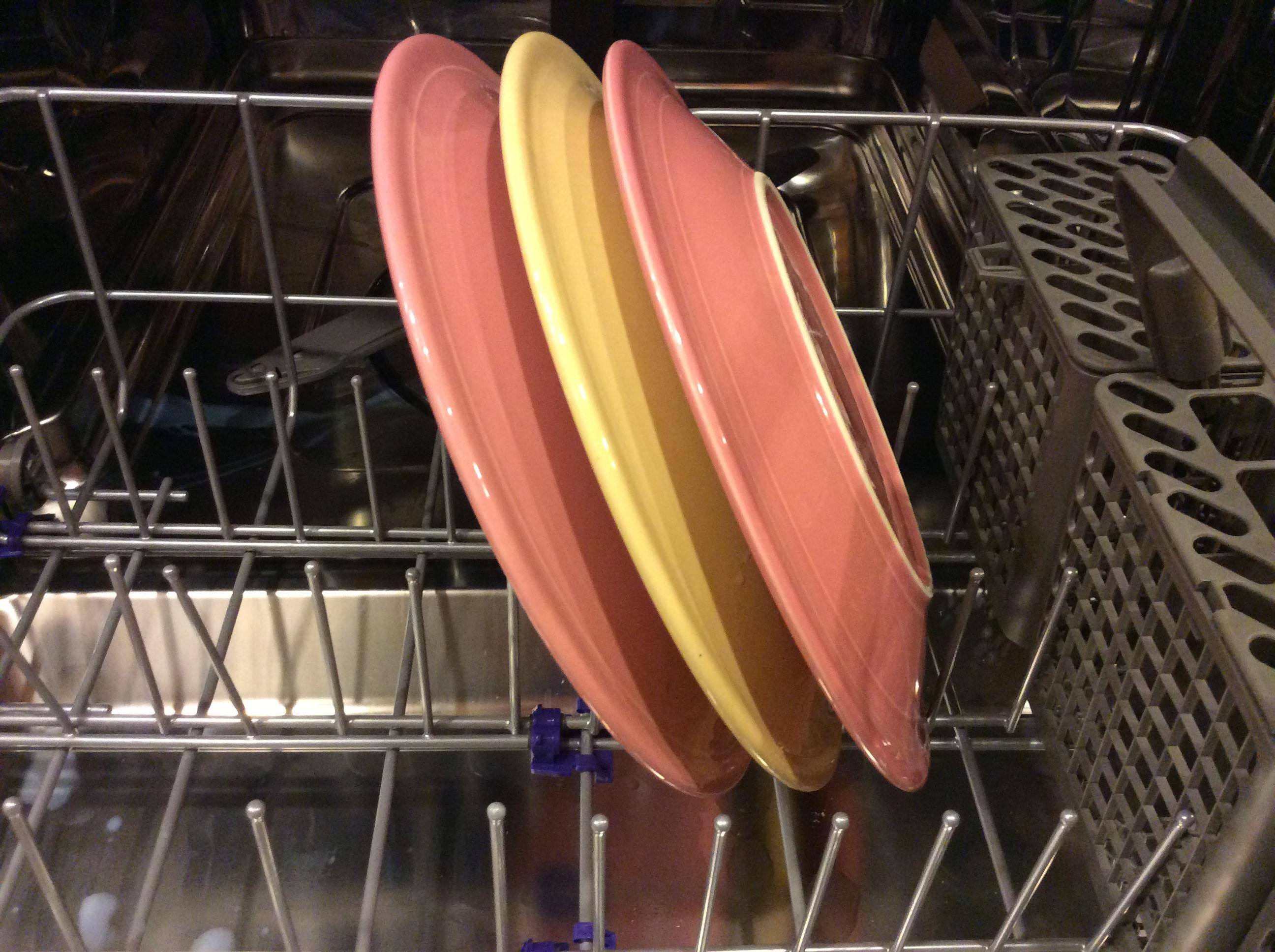 Tines are too short to keep dinner plates upright!!, click to load a larger version