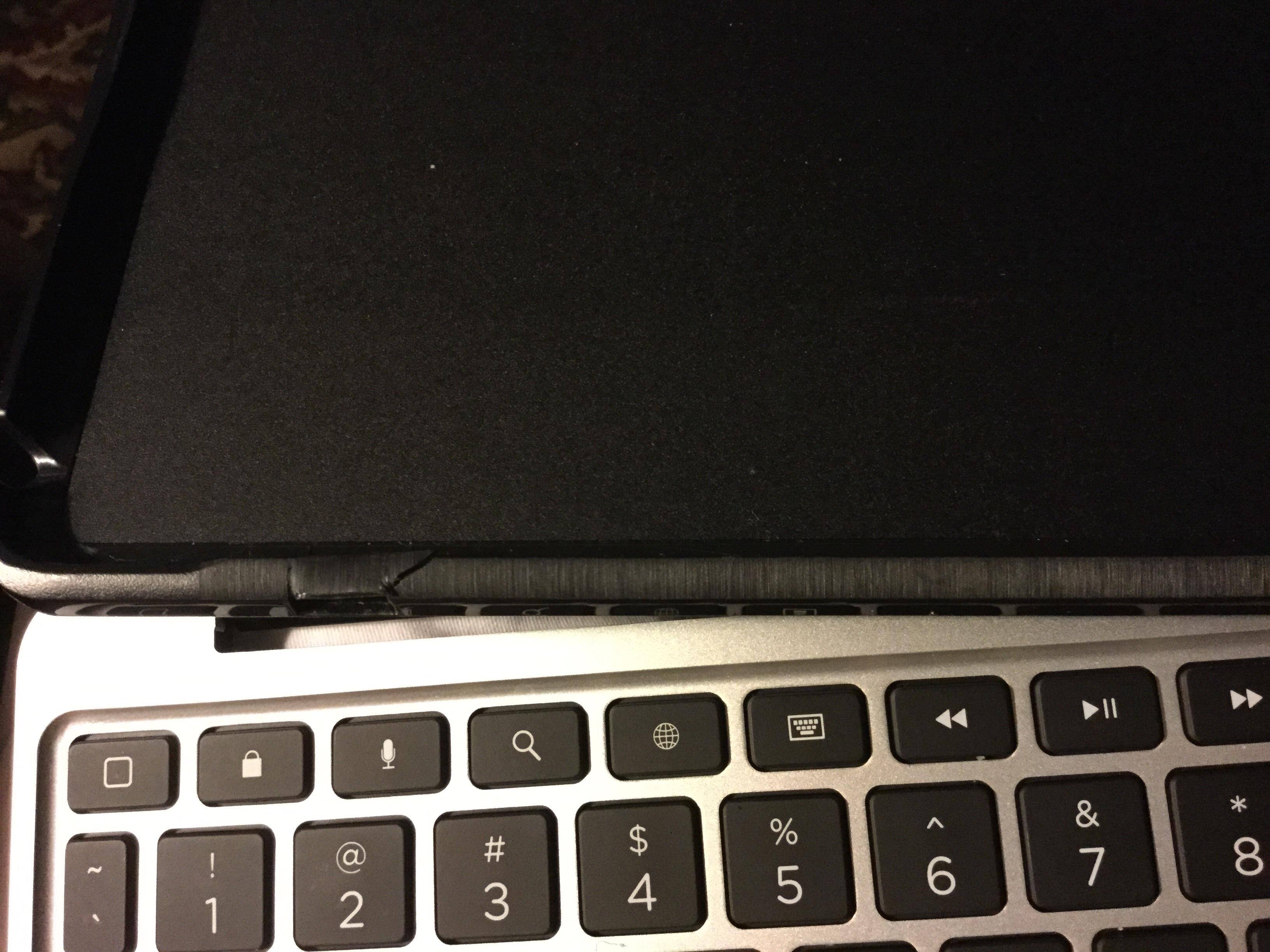 see broken above left opening on cover, click to load a larger version