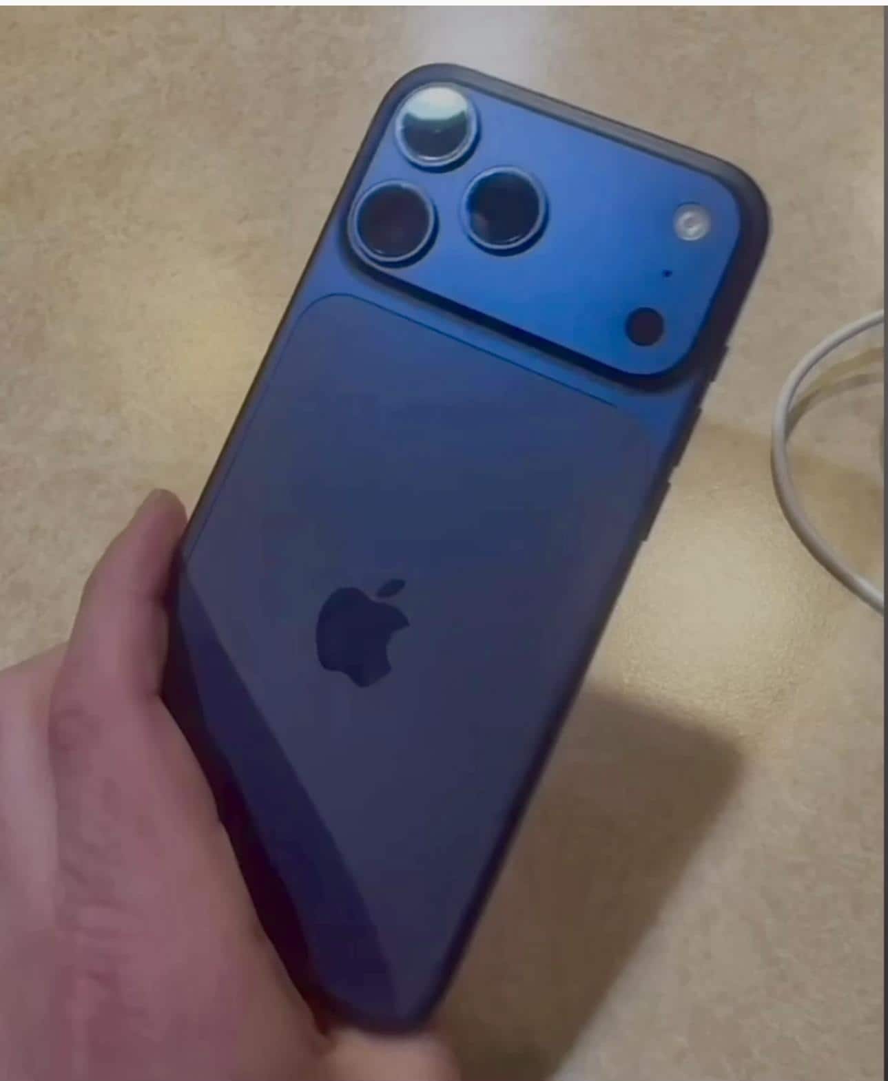 Apple iPhone 17 Pro Max 512GB Deep Blue (AT&T) MFXM4LL/A