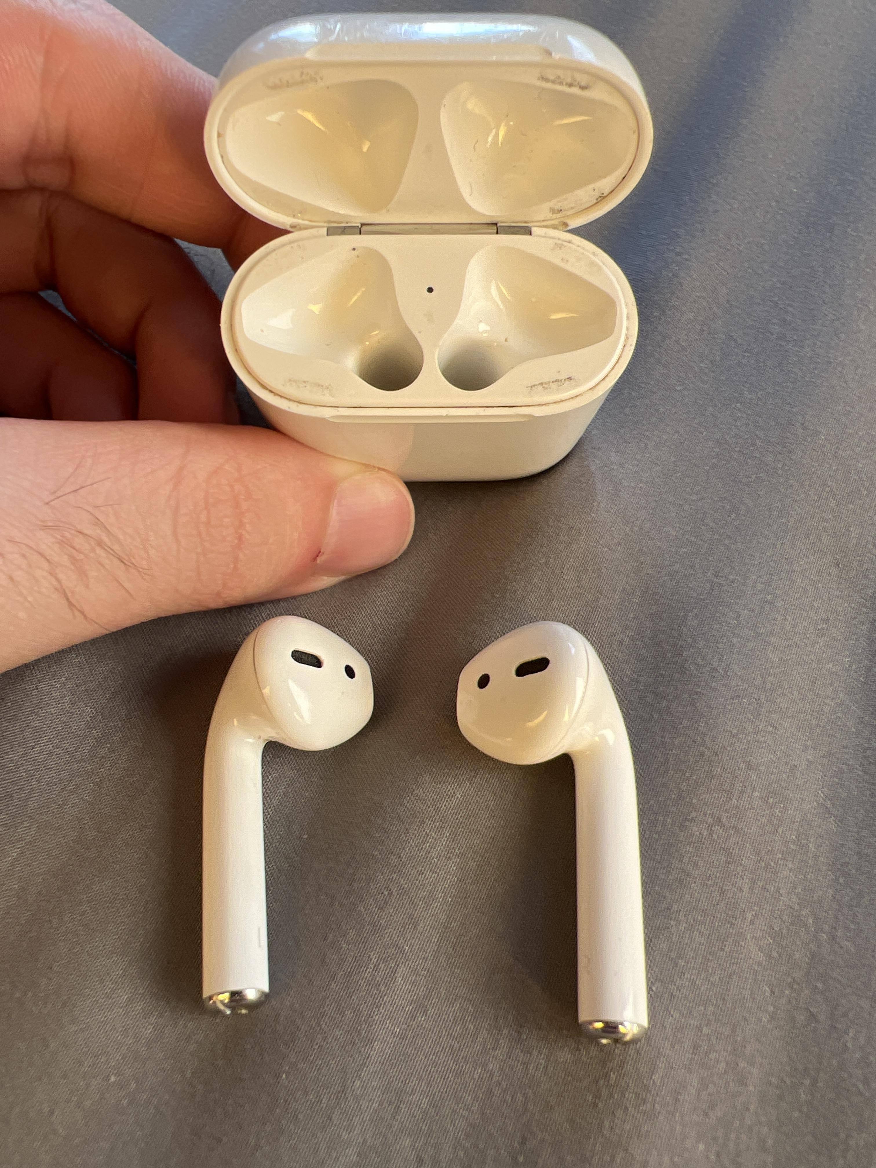 Apple Refurbished Excellent AirPods Pro (2nd generation) White