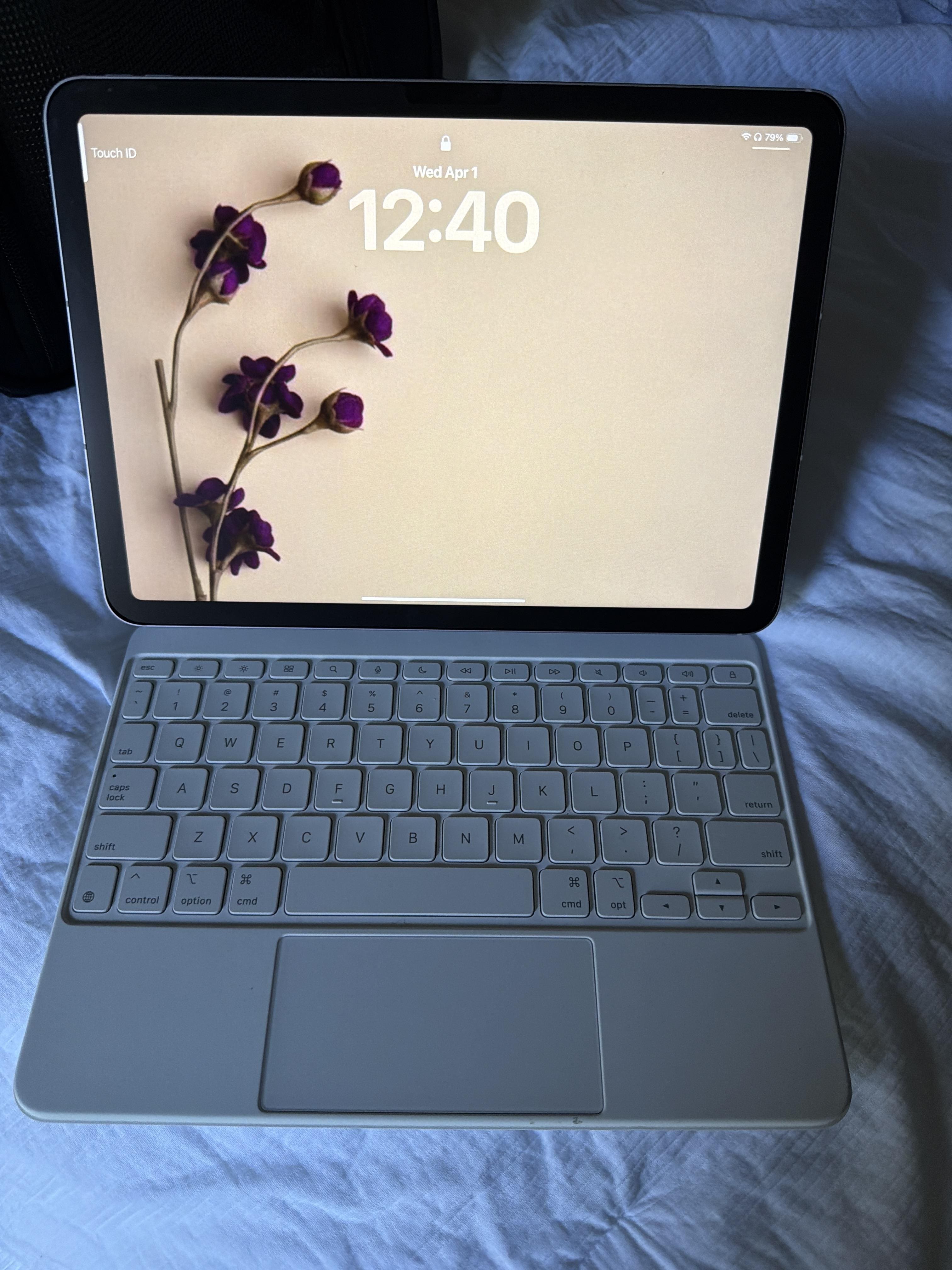 Apple 11 inch iPad Air M4 chip Wi Fi + Cellular 128GB Purple
