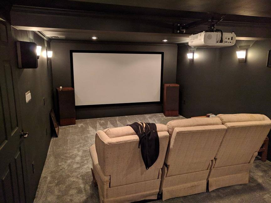 projecting onto 110" silver ticket screen @ ~11' away, click to load a larger version