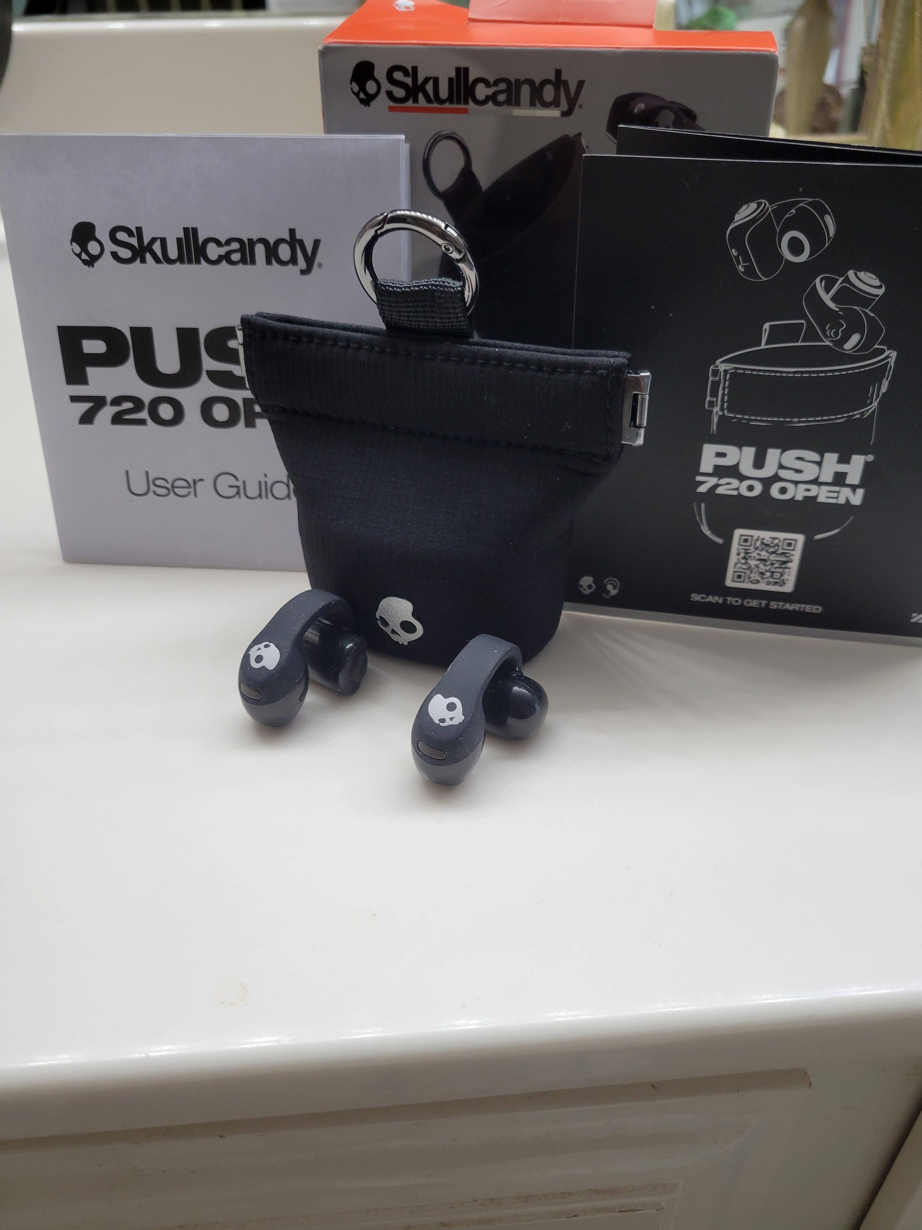 Skulcandy Box Contents, click to load a larger version