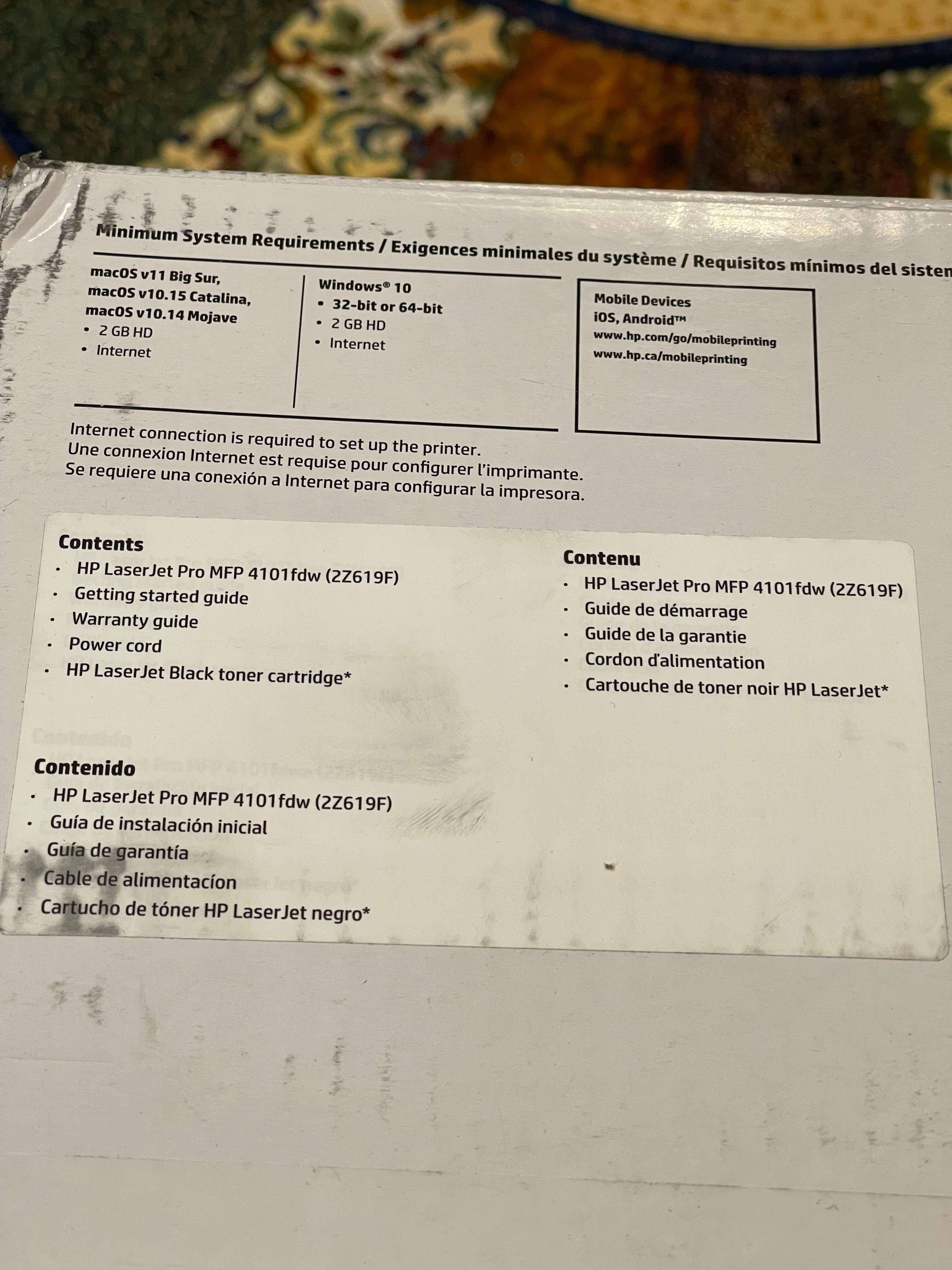 Close-up of box top showing system requirements and contents, click to load a larger version