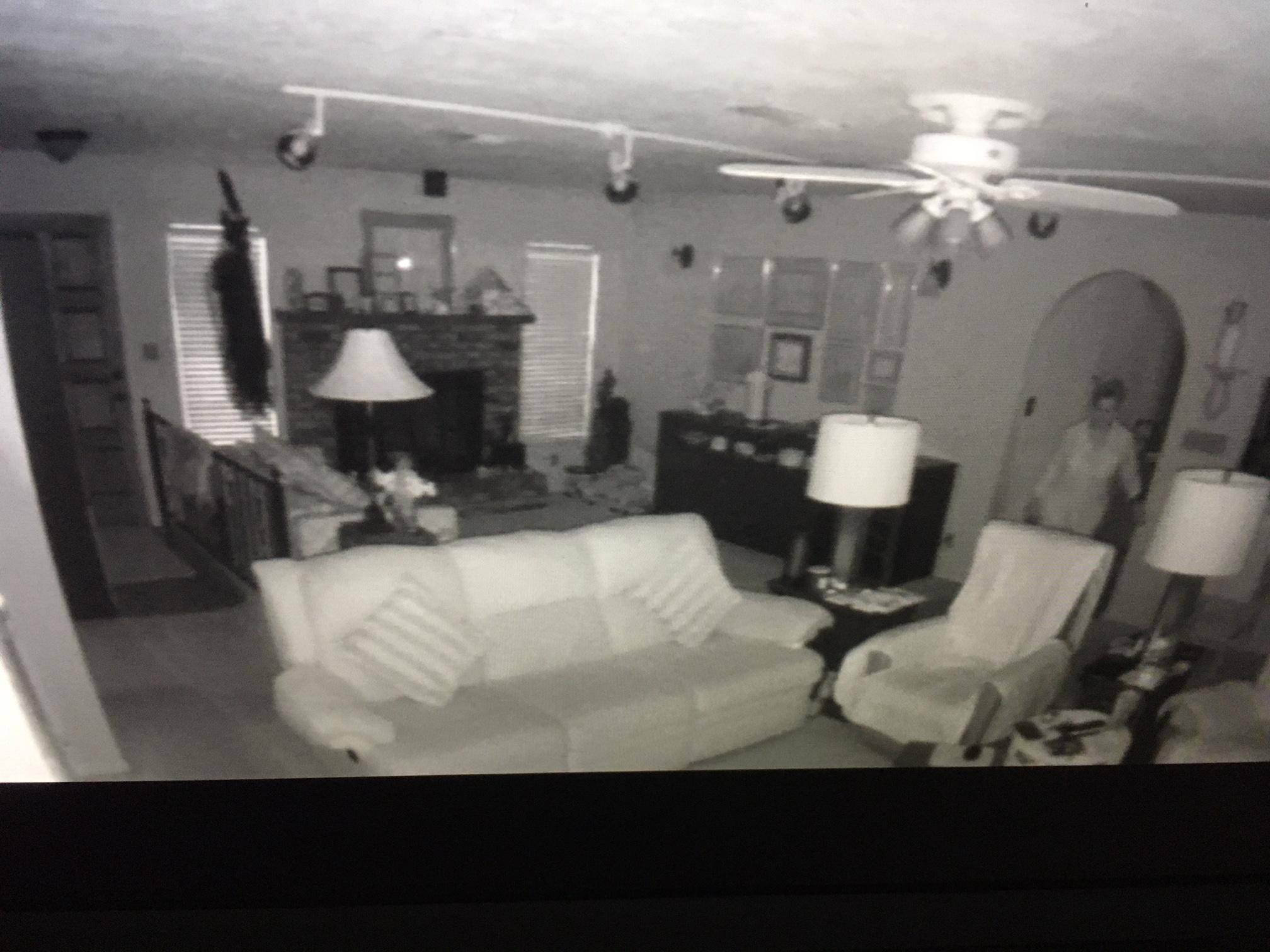 0Defender Guard at 11 PM - No Lights ON, click to load a larger version