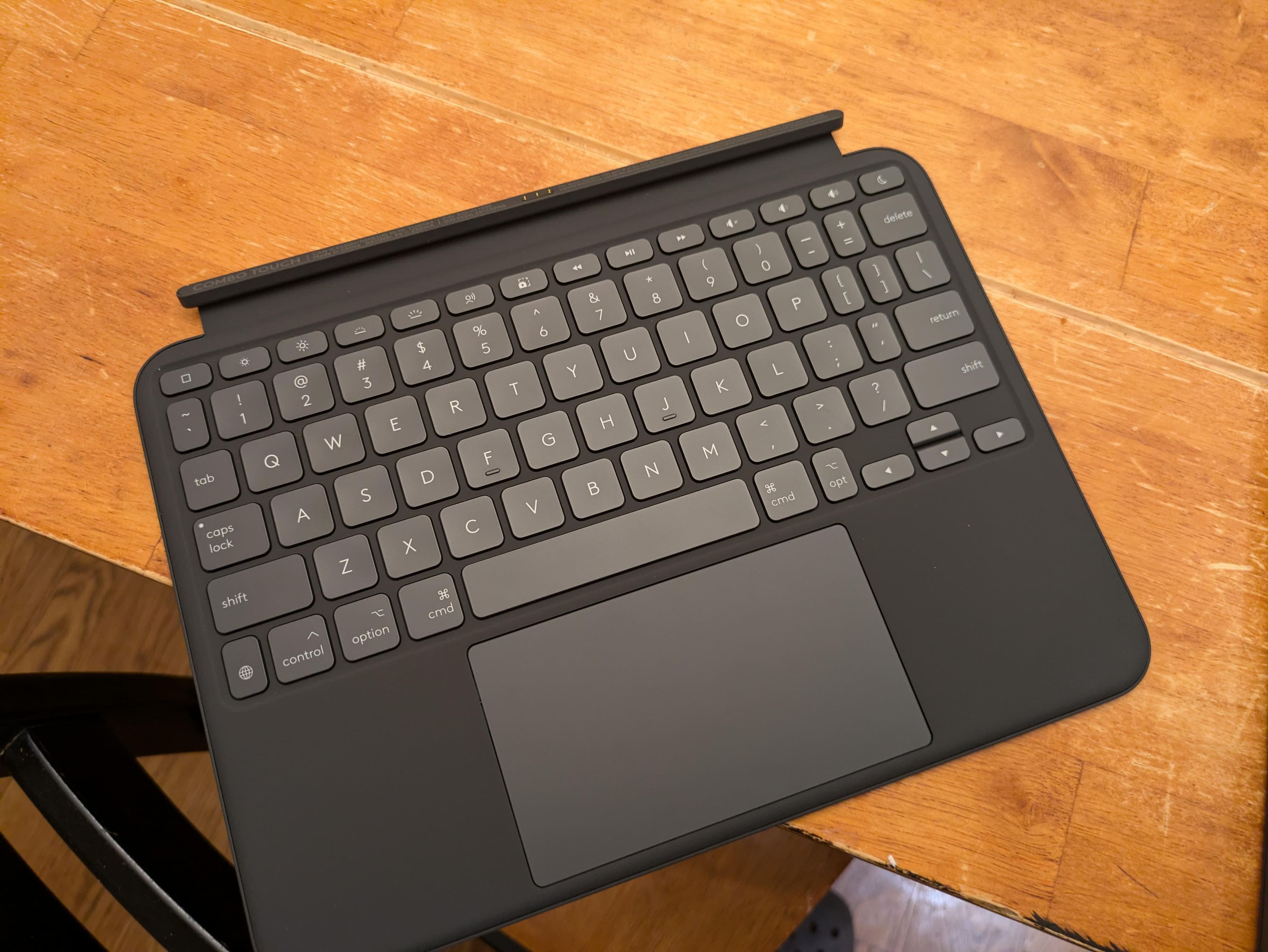 Logitech Combo Touch for iPad Pro 11 inch (Latest Model)(M4 & M5