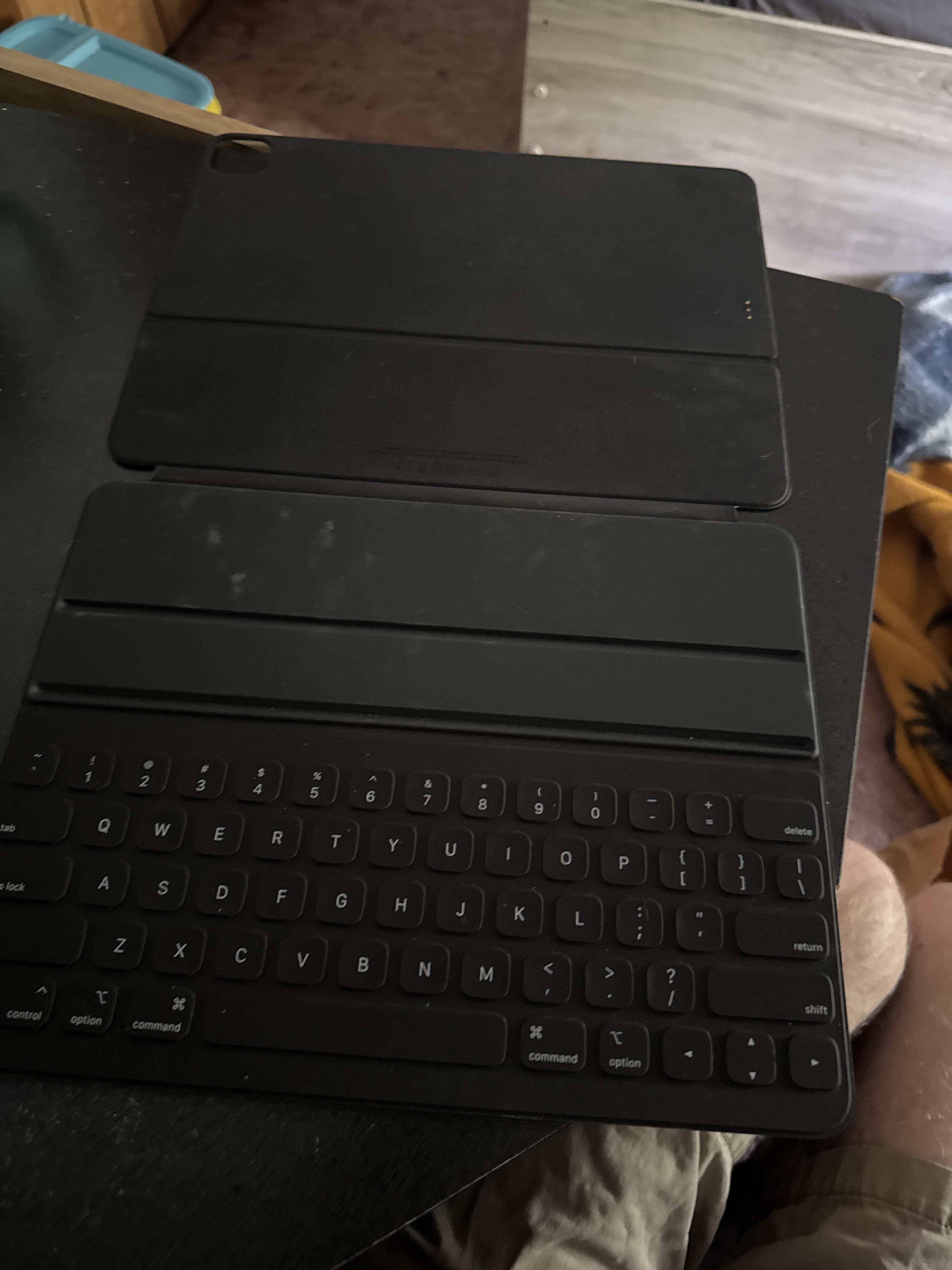 Apple Smart Keyboard Folio for 12.9 inch iPad Pro (6th Generation