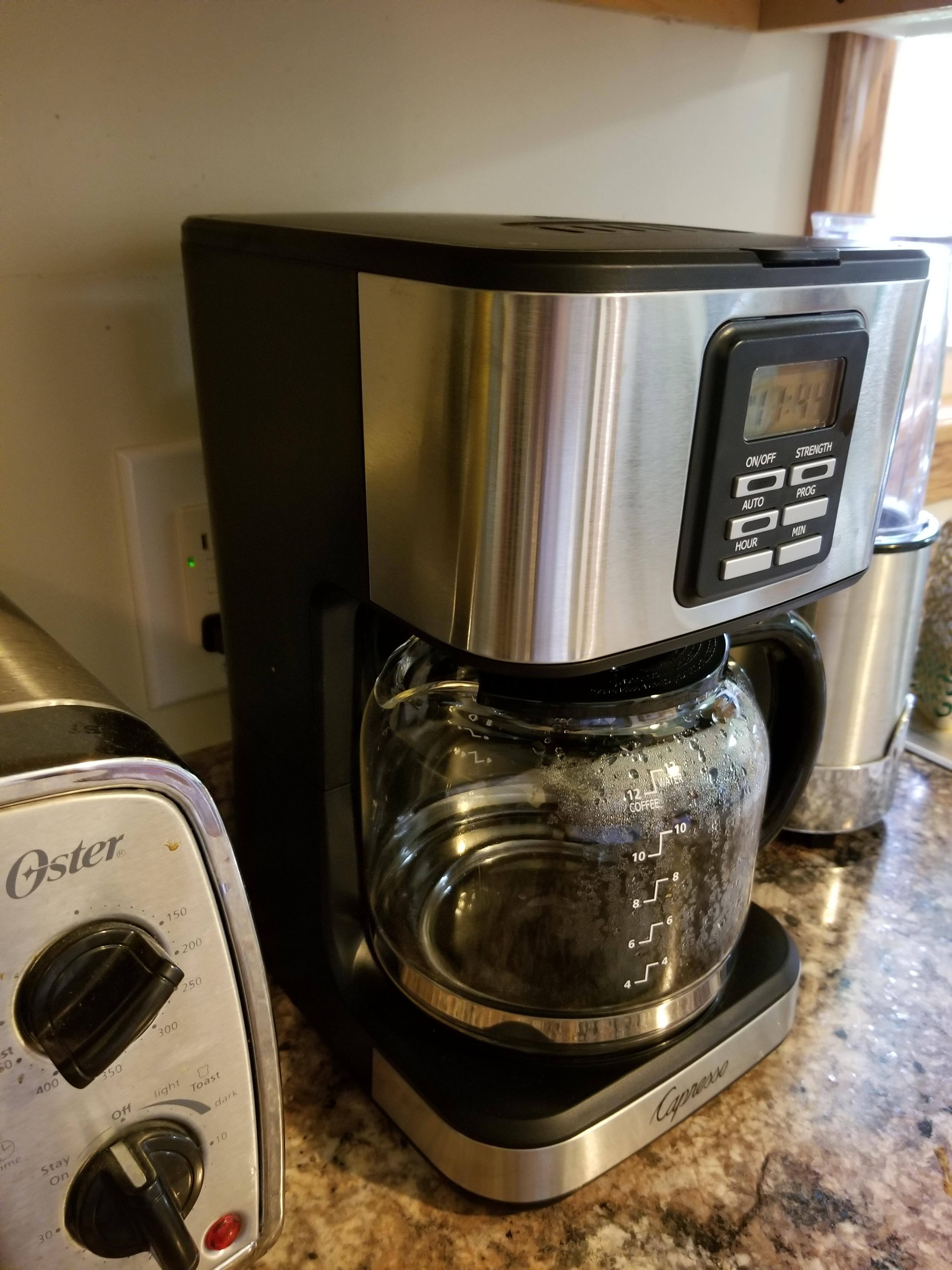 Showing it's size in comparison to the standard space under cabinets, click to load a larger version