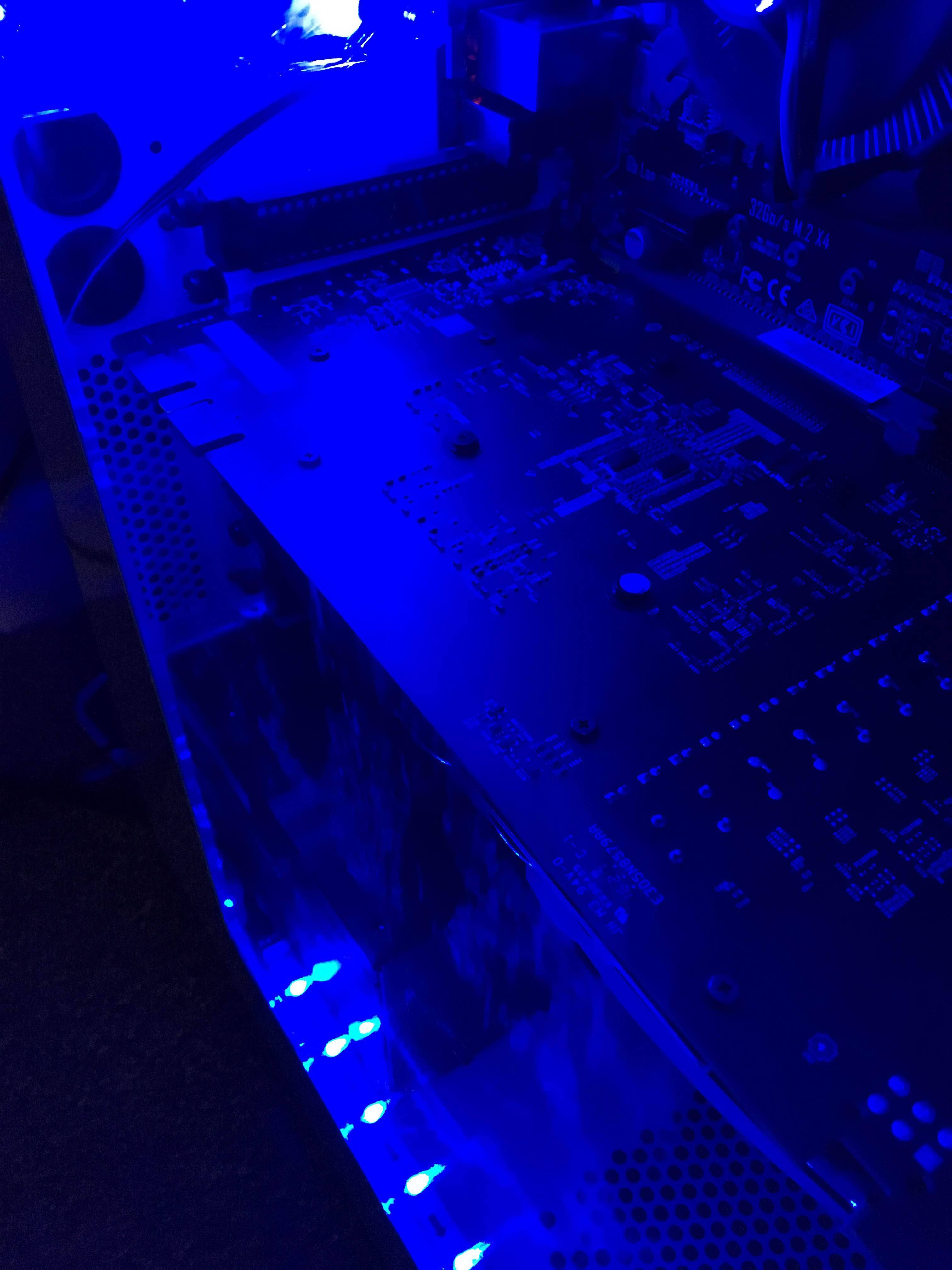 Where the window is scratched, thought it was glue or something but does not come off., click to load a larger version