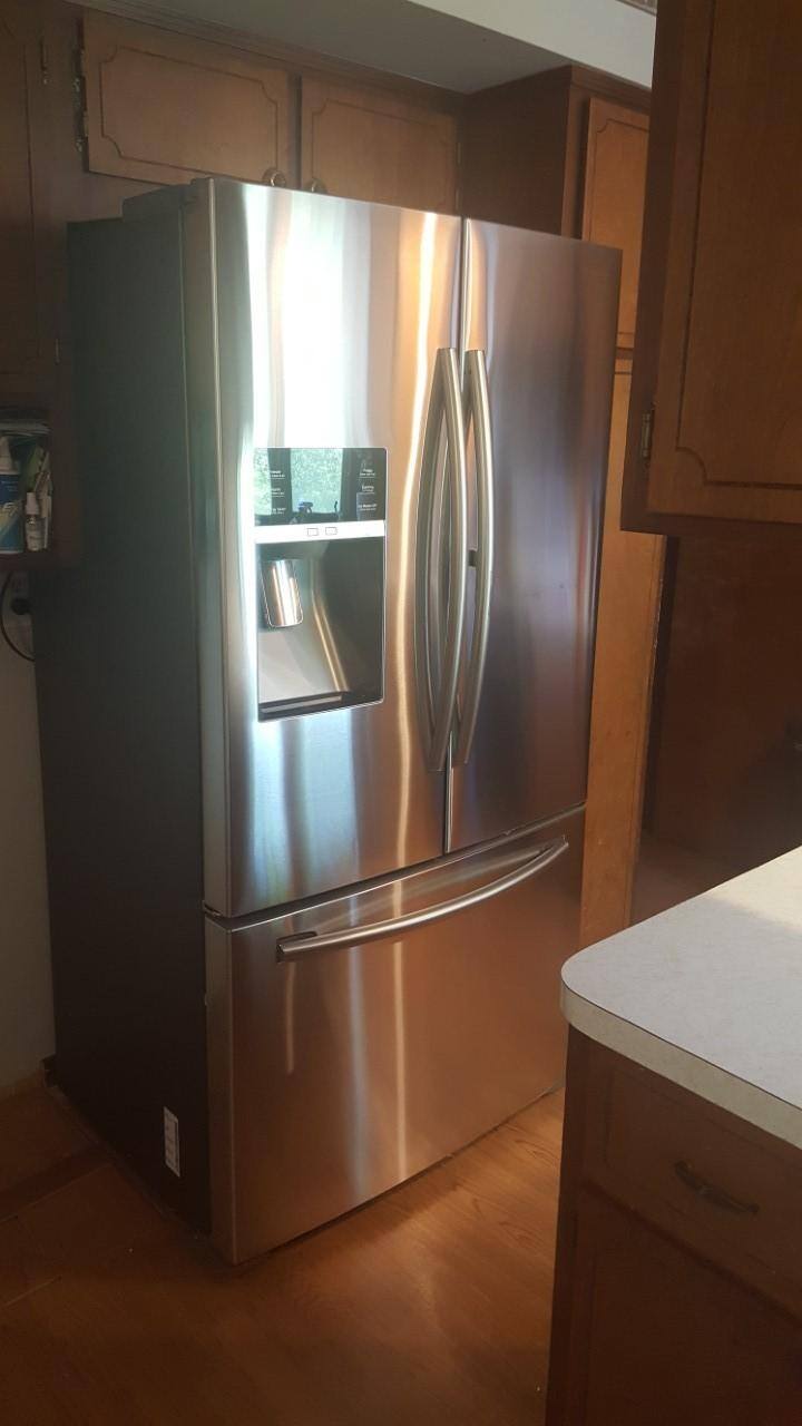 fridge, click to load a larger version