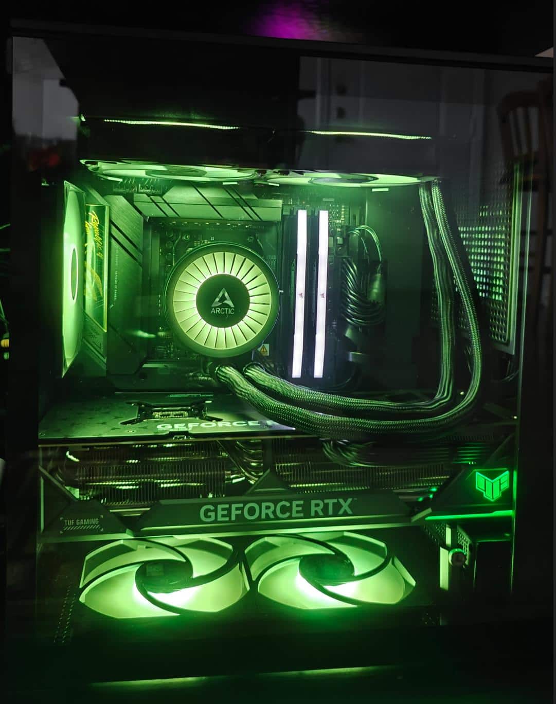 AMD Ryzen 7 9700X 8 Core 16 Thread 3.8 GHz (5.5 GHz Max Boost