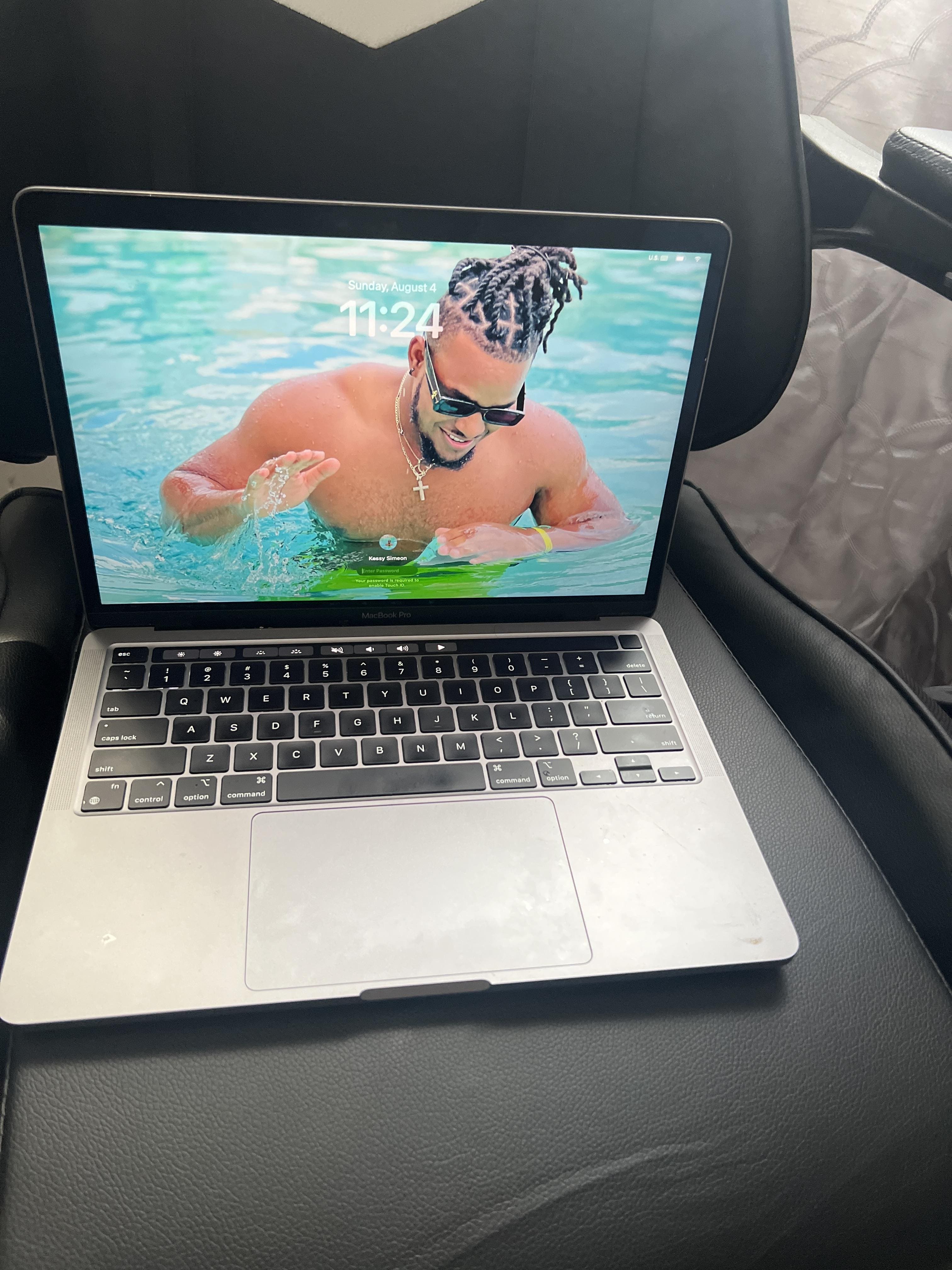 Geek Squad Certified Refurbished MacBook Pro 13.3