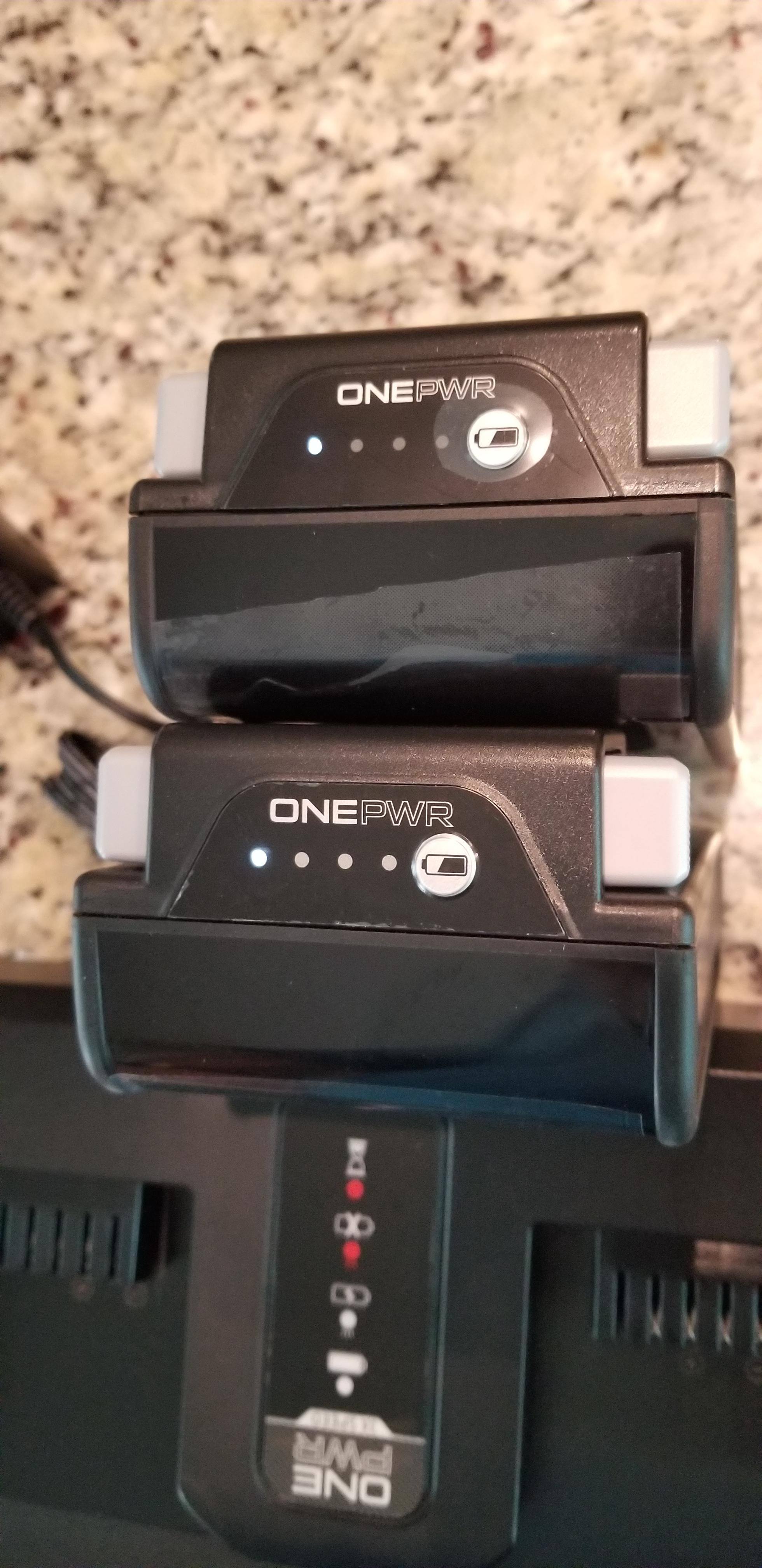 Charge level on the batteries!, click to load a larger version