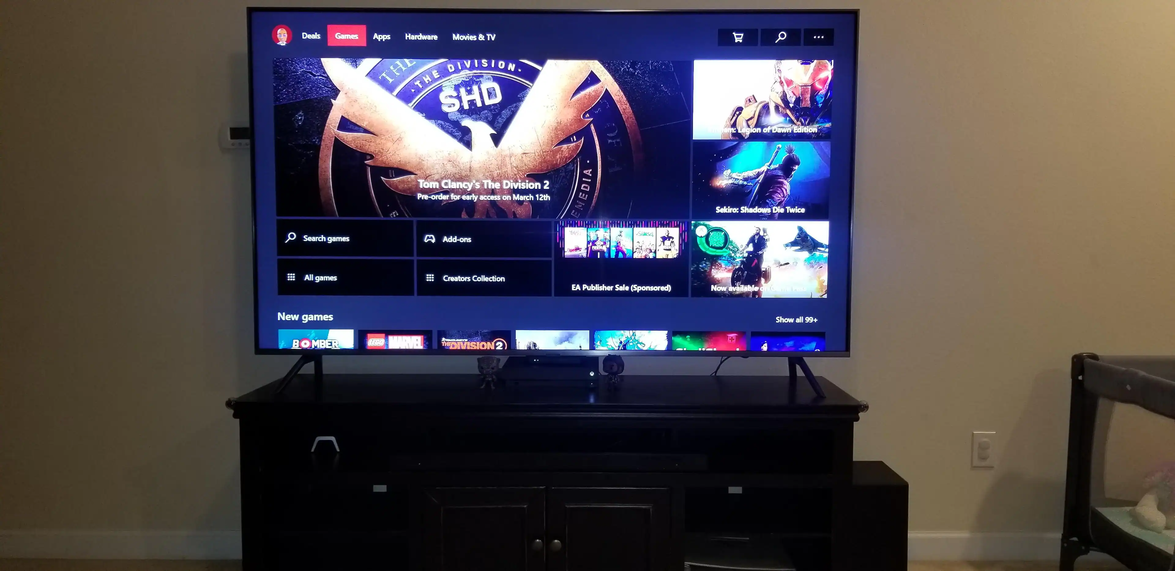 82"Q8FN, click to load a larger version