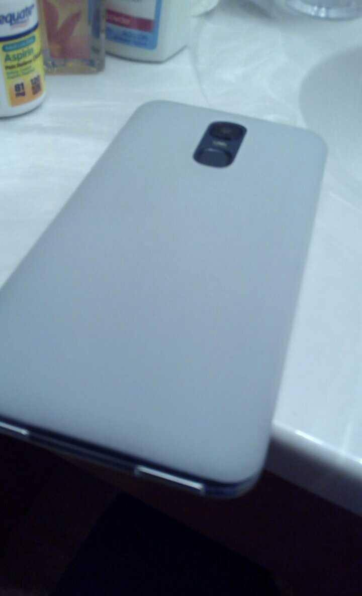 With the silicone case., click to load a larger version