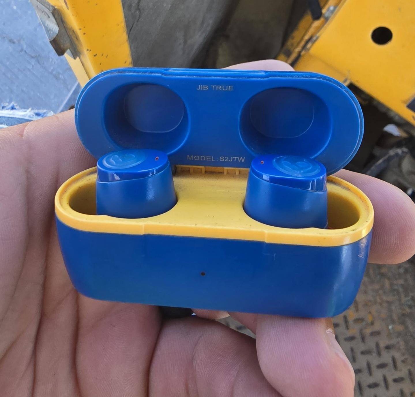 Customer provided, click to load a larger version