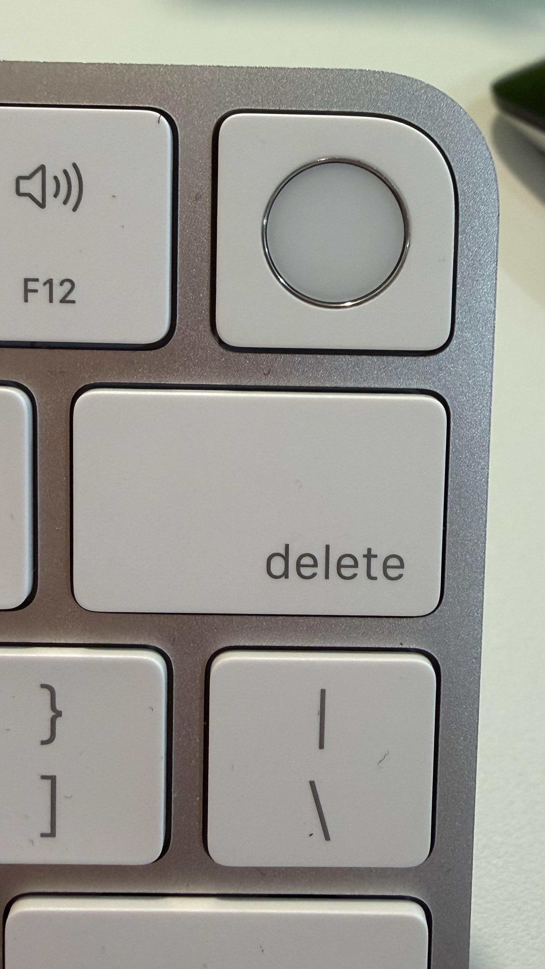 Magic Keyboard (USB C) with Touch ID for Mac models with Apple