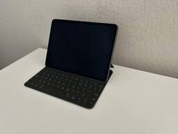 キーボード iPad Pro Smart Keyboard Folio MXNK2BQ/A アップル 11インチiPad Pro(第2世代)用Smart Keyboard Folio