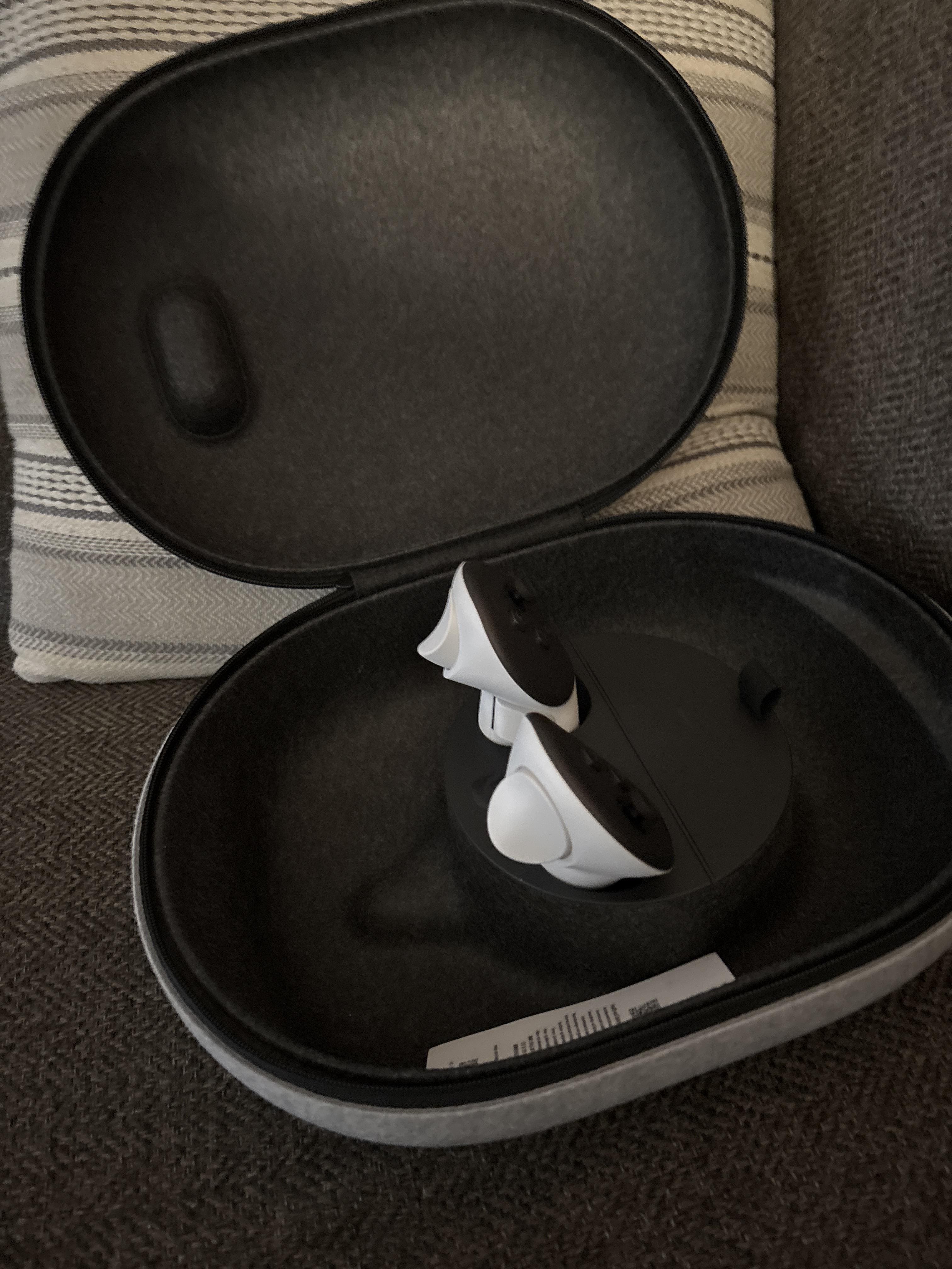 Quest Carrying Case — Works with Meta Quest 3/3S — Premium Style