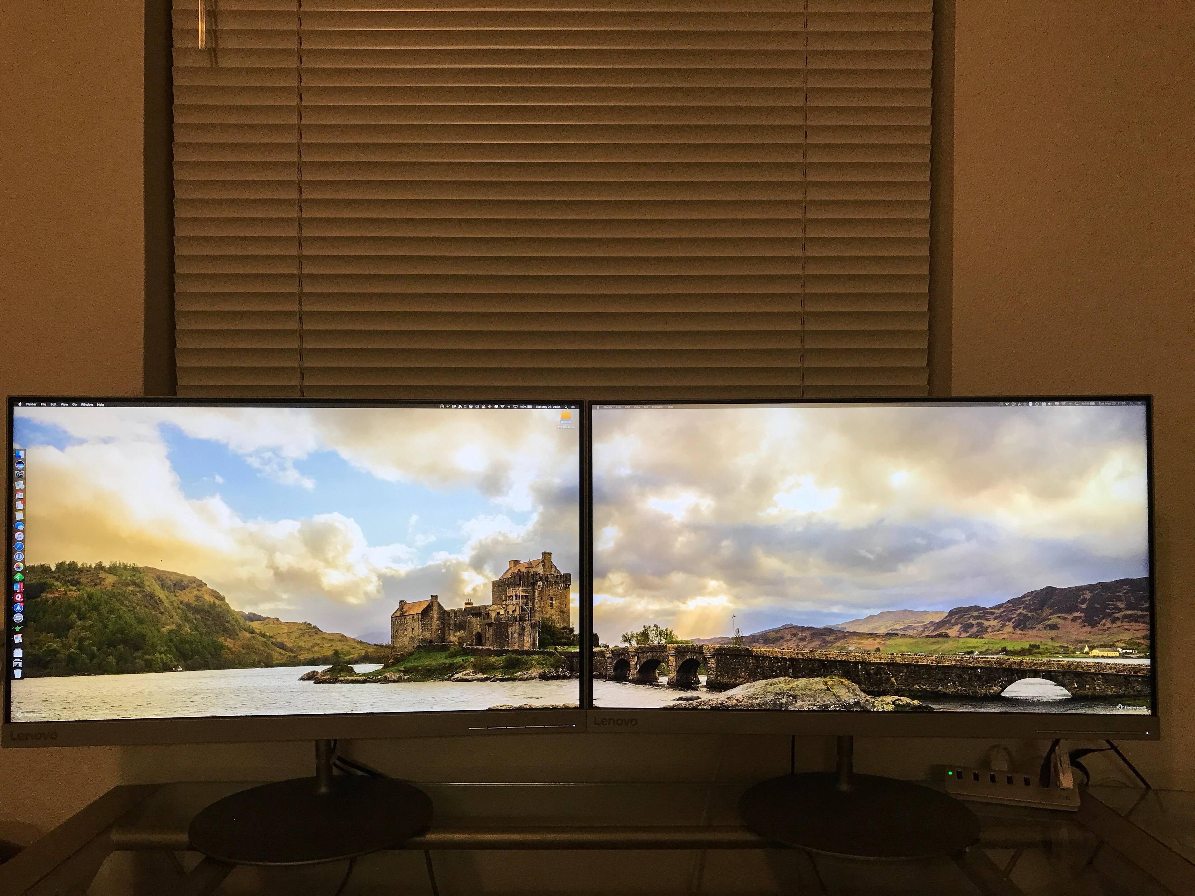 Almost No Bezel!, click to load a larger version