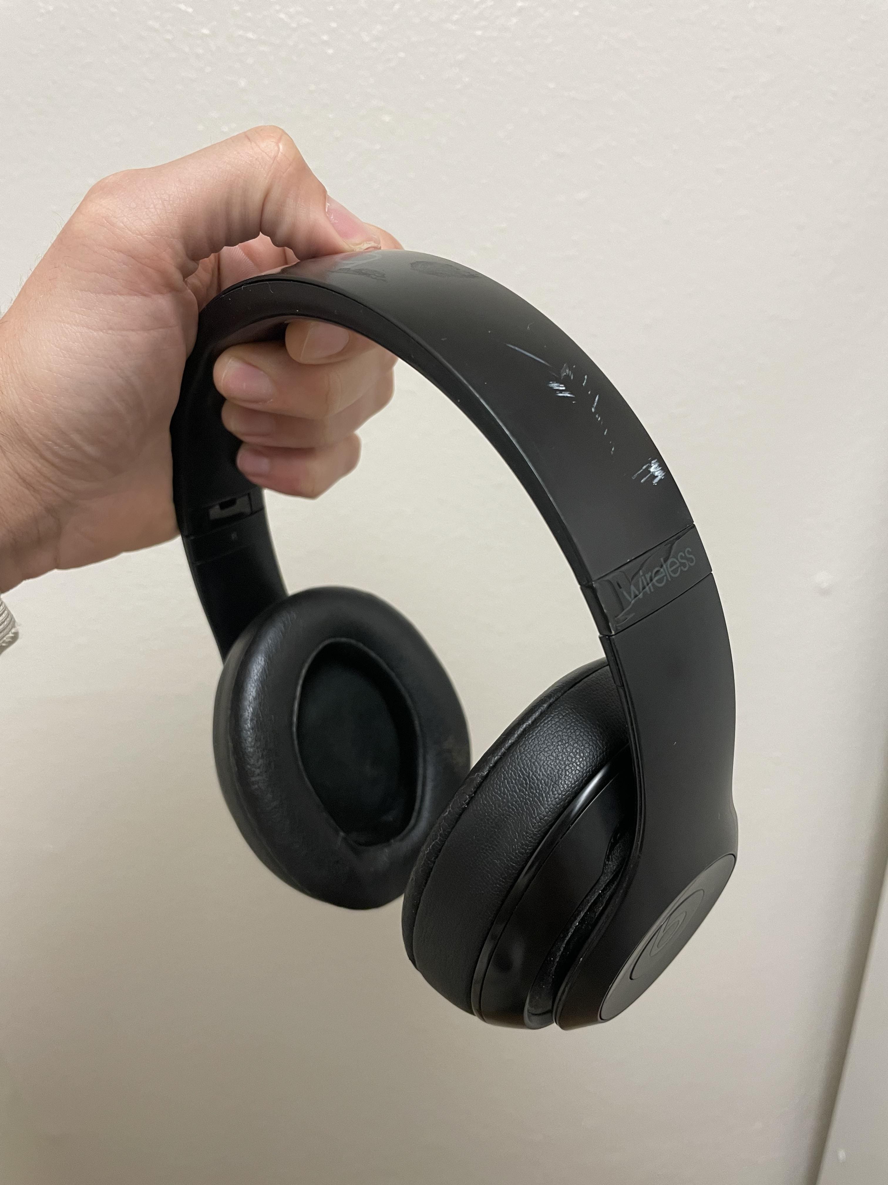 beats studio³ matte black Beats Studio3 Wireless Headphones - Matte Black : Amazon.ca