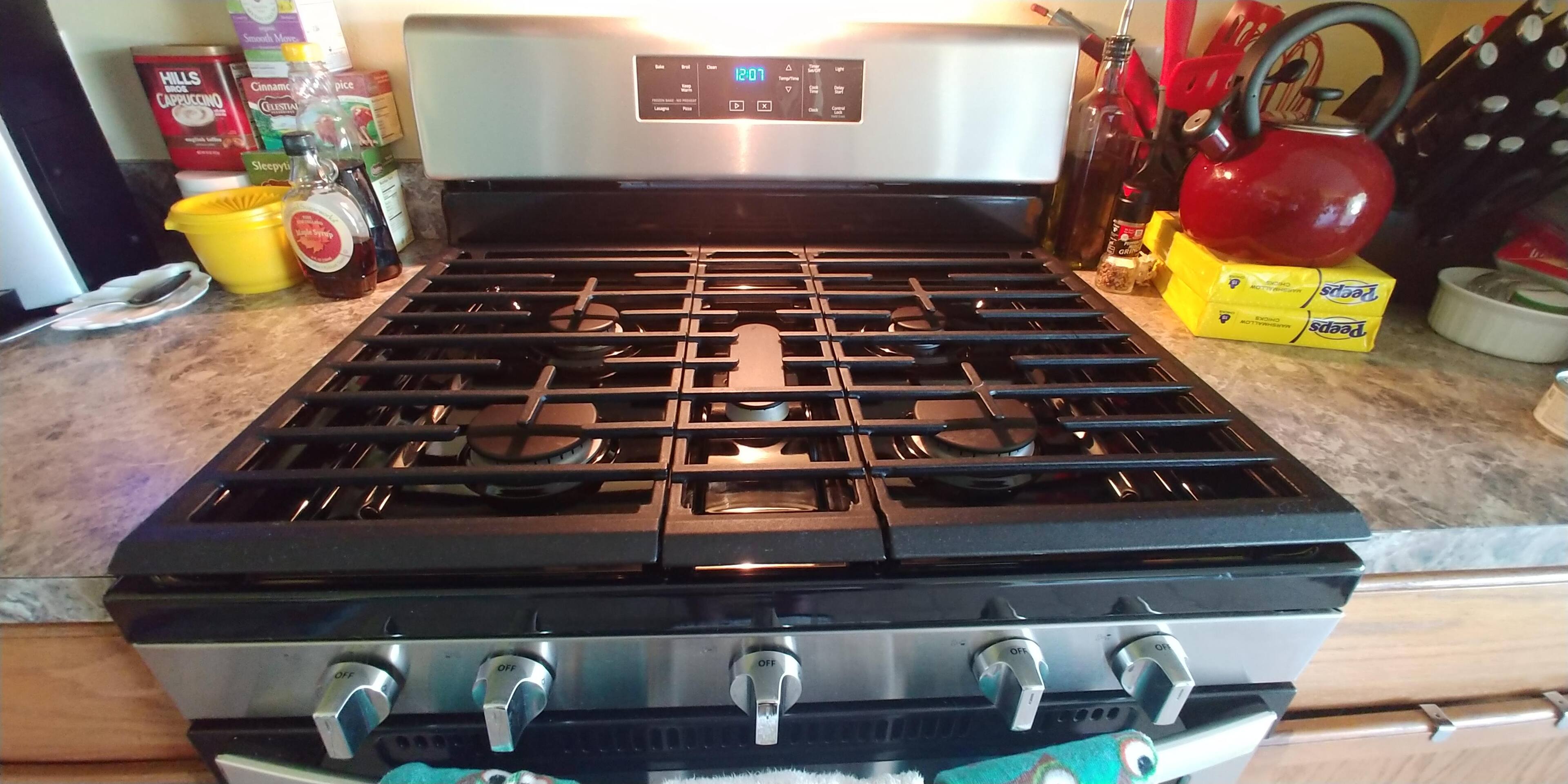 Love the grates extend to sides, click to load a larger version