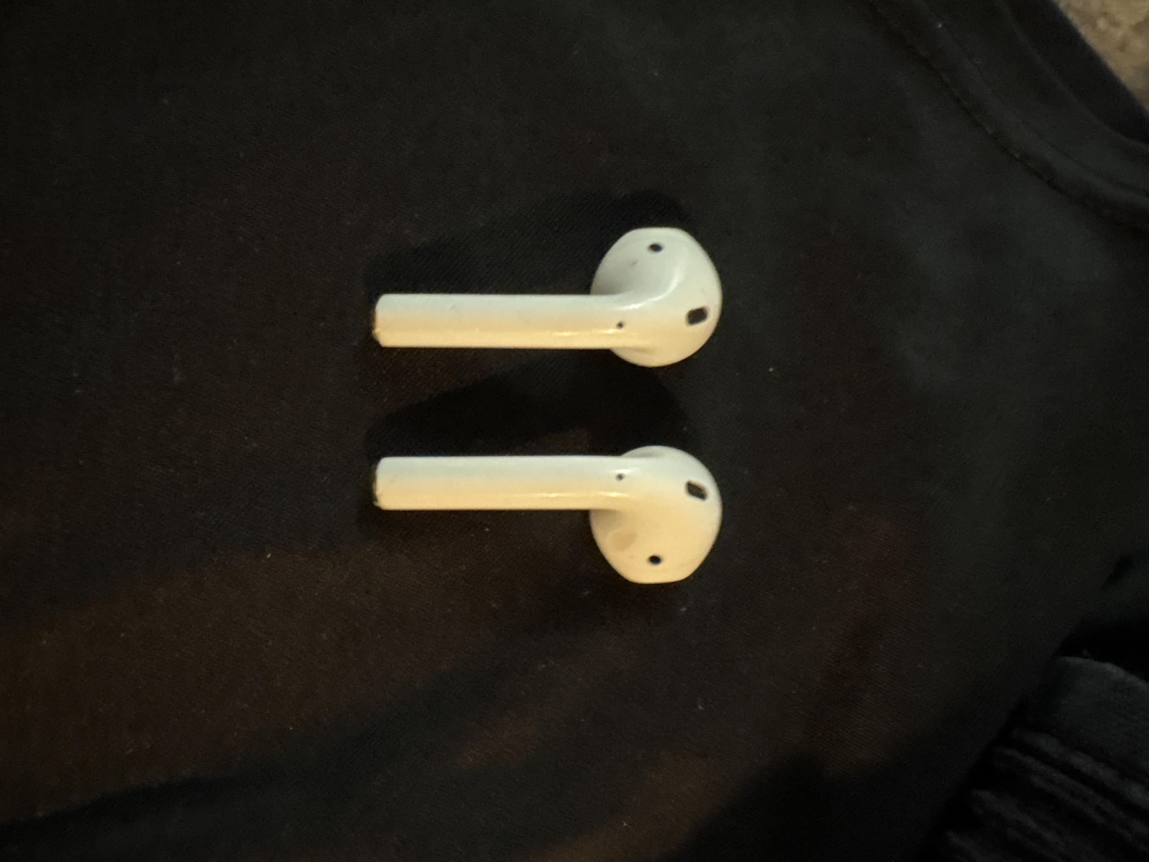 Apple AirPods 4 with Active Noise Cancellation White - Open Box