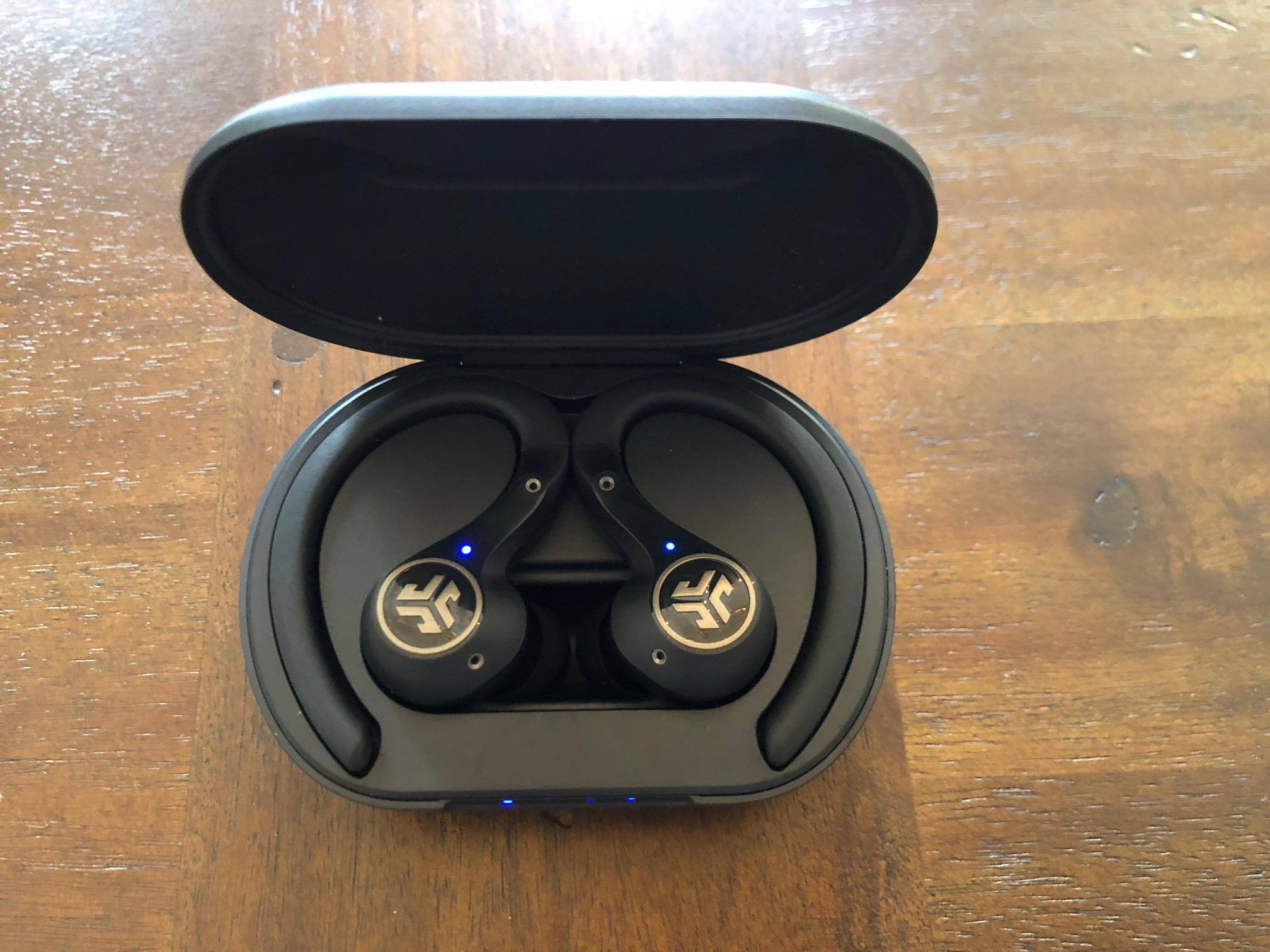 Charging Case, click to load a larger version